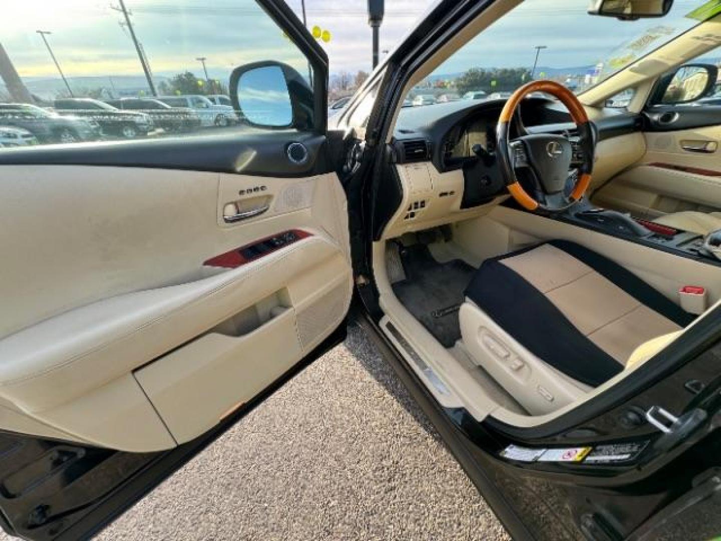 2011 Obsidian /Parchment Leather Interior Lexus RX 350 AWD (2T2BK1BA0BC) with an 3.5L V6 DOHC 24V engine, 5-Speed Automatic transmission, located at 1865 East Red Hills Pkwy, St. George, 84770, (435) 628-0023, 37.120850, -113.543640 - We specialize in helping ALL people get the best financing available. No matter your credit score, good, bad or none we can get you an amazing rate. Had a bankruptcy, divorce, or repossessions? We give you the green light to get your credit back on the road. Low down and affordable payments that fit - Photo#18