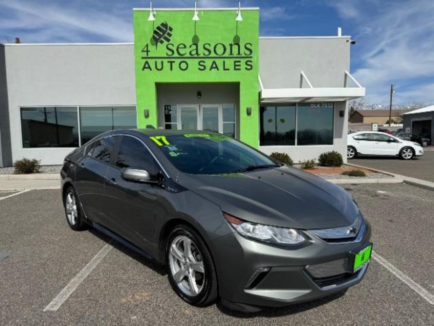 2017 Citron Green Metallic /Jet Black/Jet Black, leather Chevrolet Volt LT (1G1RC6S52HU) with an 1.5L L4 DOHC 16V PLUG-IN HYBRID engine, Continuously Variable Transmission transmission, located at 1865 East Red Hills Pkwy, St. George, 84770, (435) 628-0023, 37.120850, -113.543640 - Photo#0