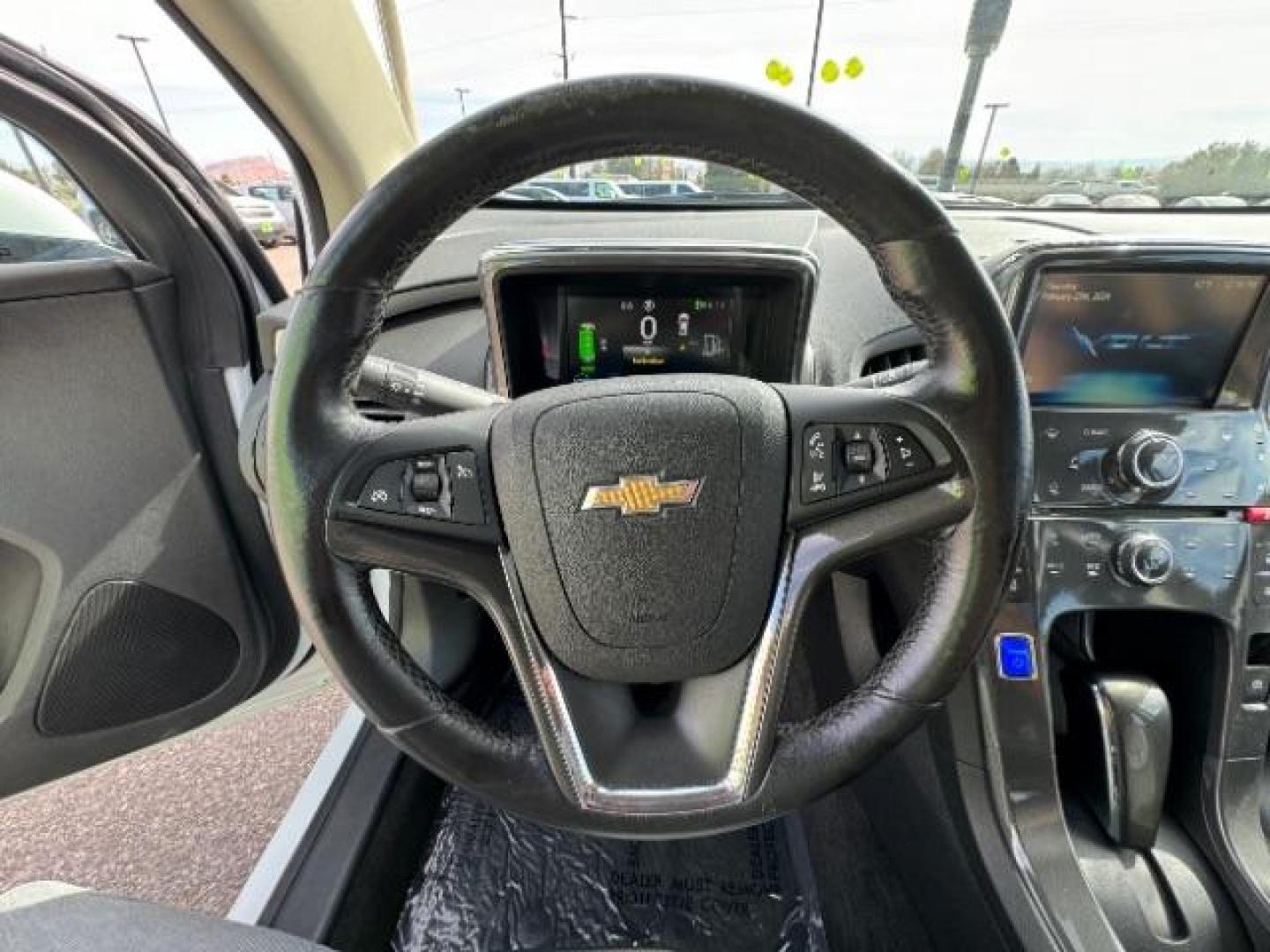 2014 White /Black Leather Interior Chevrolet Volt Premium w/ LEP (1G1RF6E42EU) with an 1.4L L4 DOHC 16V PLUG-IN HYBRID engine, Continuously Variable Transmission transmission, located at 940 North Main Street, Cedar City, UT, 84720, (435) 628-0023, 37.692936, -113.061897 - Photo#21