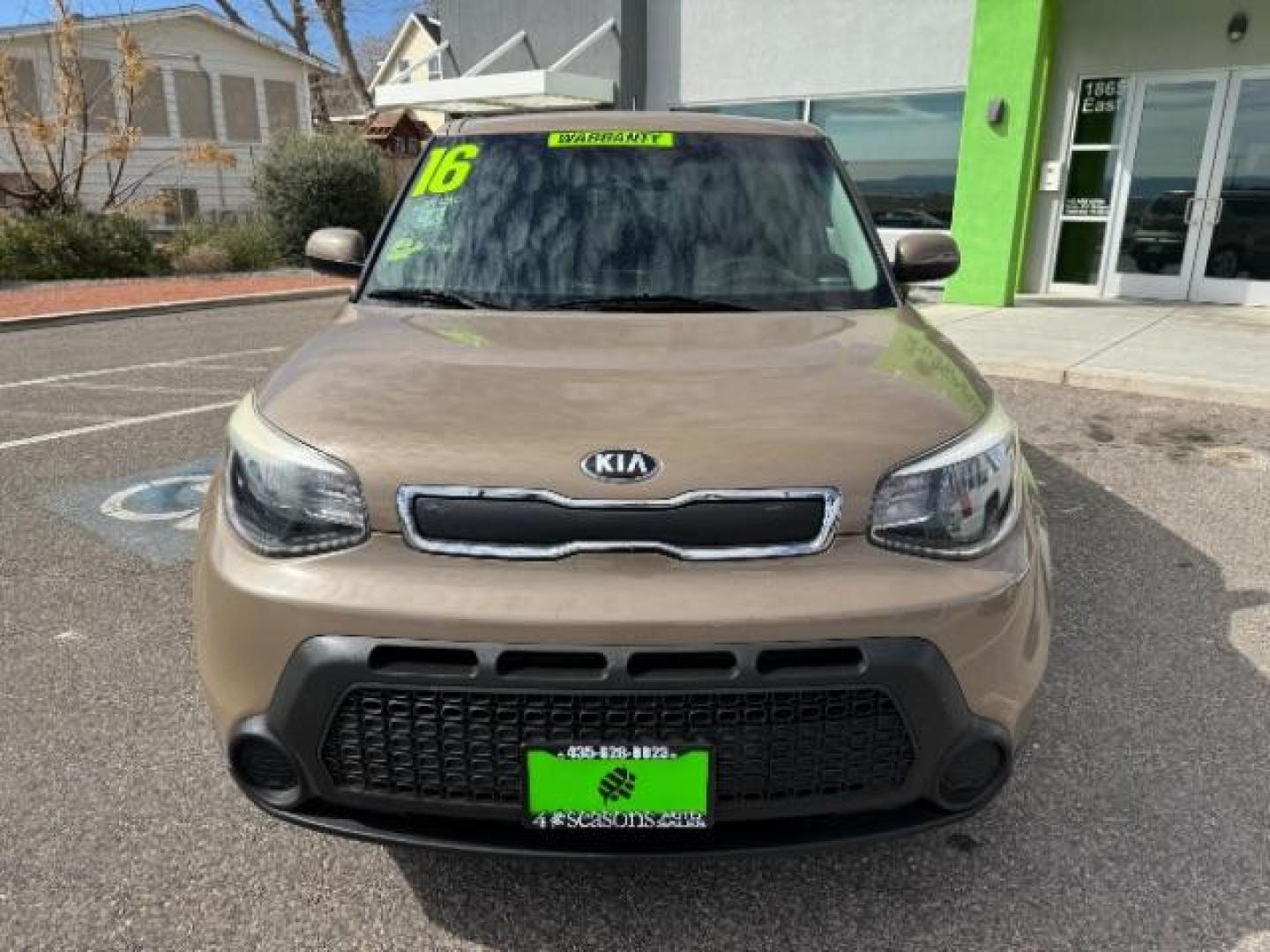 2016 Latte Brown Kia Soul WAGON 4-DR (KNDJN2A22G7) with an 1.6L L4 DOHC 16V engine, 6-Speed Automatic transmission, located at 940 North Main Street, Cedar City, UT, 84720, (435) 628-0023, 37.692936, -113.061897 - We specialize in helping ALL people get the best financing available. No matter your credit score, good, bad or none we can get you an amazing rate. Had a bankruptcy, divorce, or repossessions? We give you the green light to get your credit back on the road. Low down and affordable payments that fit - Photo#2