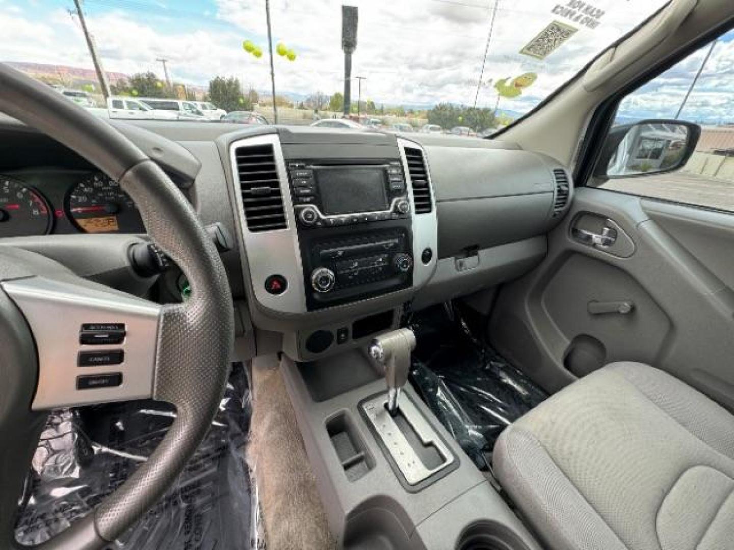 2018 Glacier White /Graphite, cloth Nissan Frontier SV King Cab I4 5AT 2WD (1N6BD0CT3JN) with an 2.5L L4 DOHC 16V engine, 5-Speed Manual transmission, located at 1865 East Red Hills Pkwy, St. George, 84770, (435) 628-0023, 37.120850, -113.543640 - We specialize in helping ALL people get the best financing available. No matter your credit score, good, bad or none we can get you an amazing rate. Had a bankruptcy, divorce, or repossessions? We give you the green light to get your credit back on the road. Low down and affordable payments that fit - Photo#19