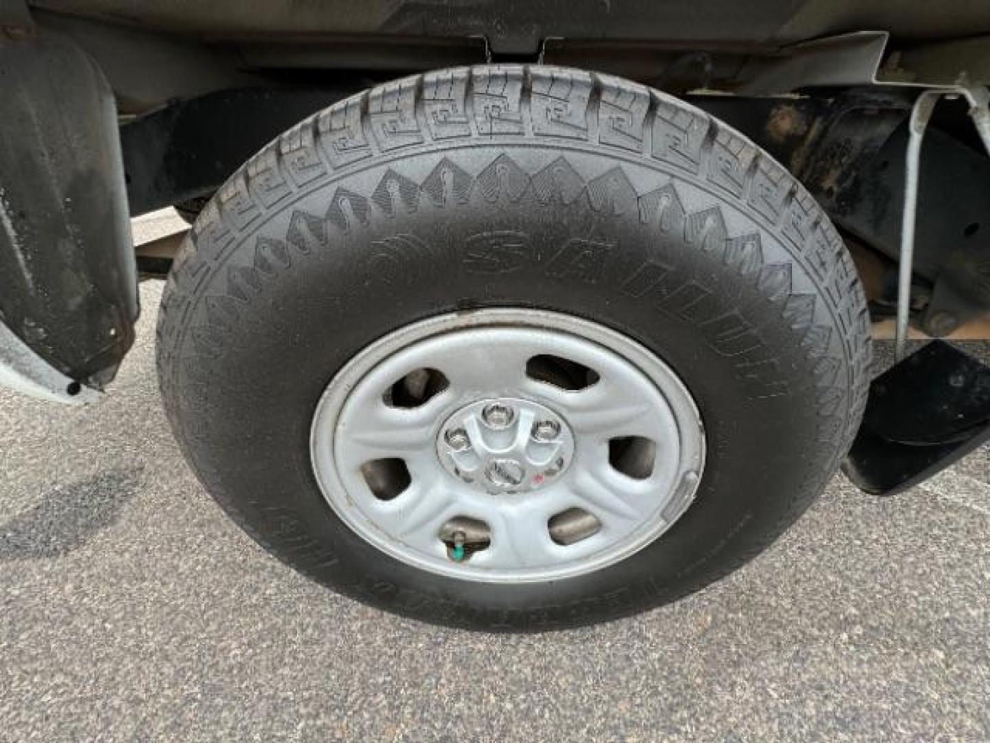 2018 Glacier White /Graphite, cloth Nissan Frontier SV King Cab I4 5AT 2WD (1N6BD0CT3JN) with an 2.5L L4 DOHC 16V engine, 5-Speed Manual transmission, located at 1865 East Red Hills Pkwy, St. George, 84770, (435) 628-0023, 37.120850, -113.543640 - We specialize in helping ALL people get the best financing available. No matter your credit score, good, bad or none we can get you an amazing rate. Had a bankruptcy, divorce, or repossessions? We give you the green light to get your credit back on the road. Low down and affordable payments that fit - Photo#13