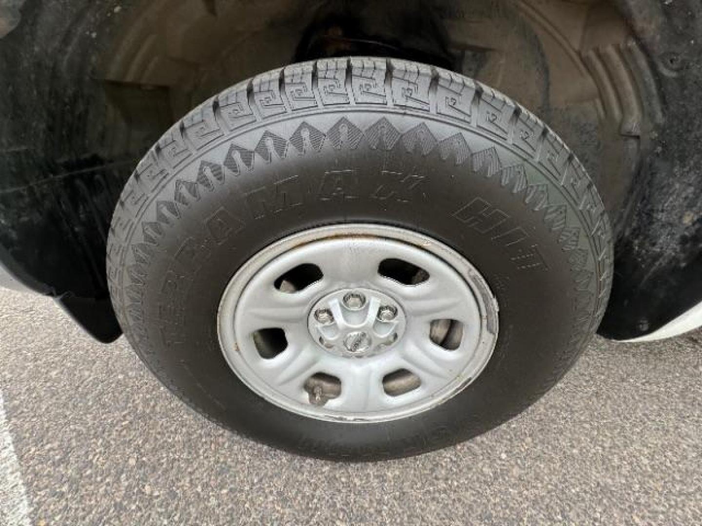 2018 Glacier White /Graphite, cloth Nissan Frontier SV King Cab I4 5AT 2WD (1N6BD0CT3JN) with an 2.5L L4 DOHC 16V engine, 5-Speed Manual transmission, located at 1865 East Red Hills Pkwy, St. George, 84770, (435) 628-0023, 37.120850, -113.543640 - We specialize in helping ALL people get the best financing available. No matter your credit score, good, bad or none we can get you an amazing rate. Had a bankruptcy, divorce, or repossessions? We give you the green light to get your credit back on the road. Low down and affordable payments that fit - Photo#15