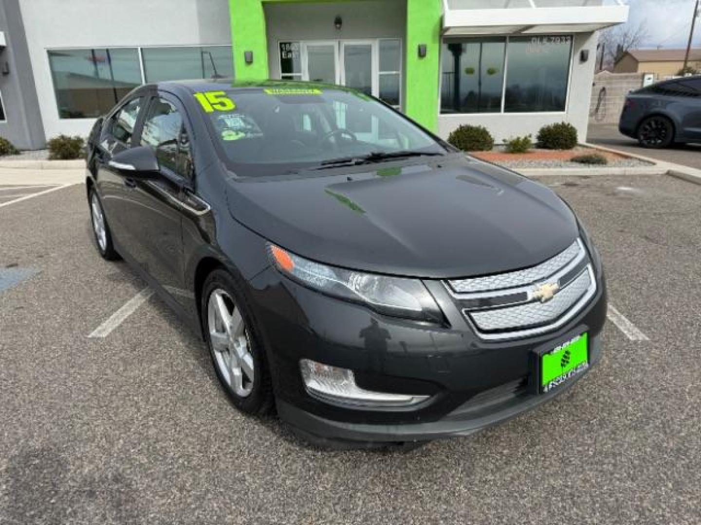 2015 Ashen Gray Metallic /Jet Black/Dark Accents Chevrolet Volt Premium w/ Navigation (1G1RD6E41FU) with an 1.4L L4 DOHC 16V PLUG-IN HYBRID engine, Continuously Variable Transmission transmission, located at 1865 East Red Hills Pkwy, St. George, 84770, (435) 628-0023, 37.120850, -113.543640 - Photo#1