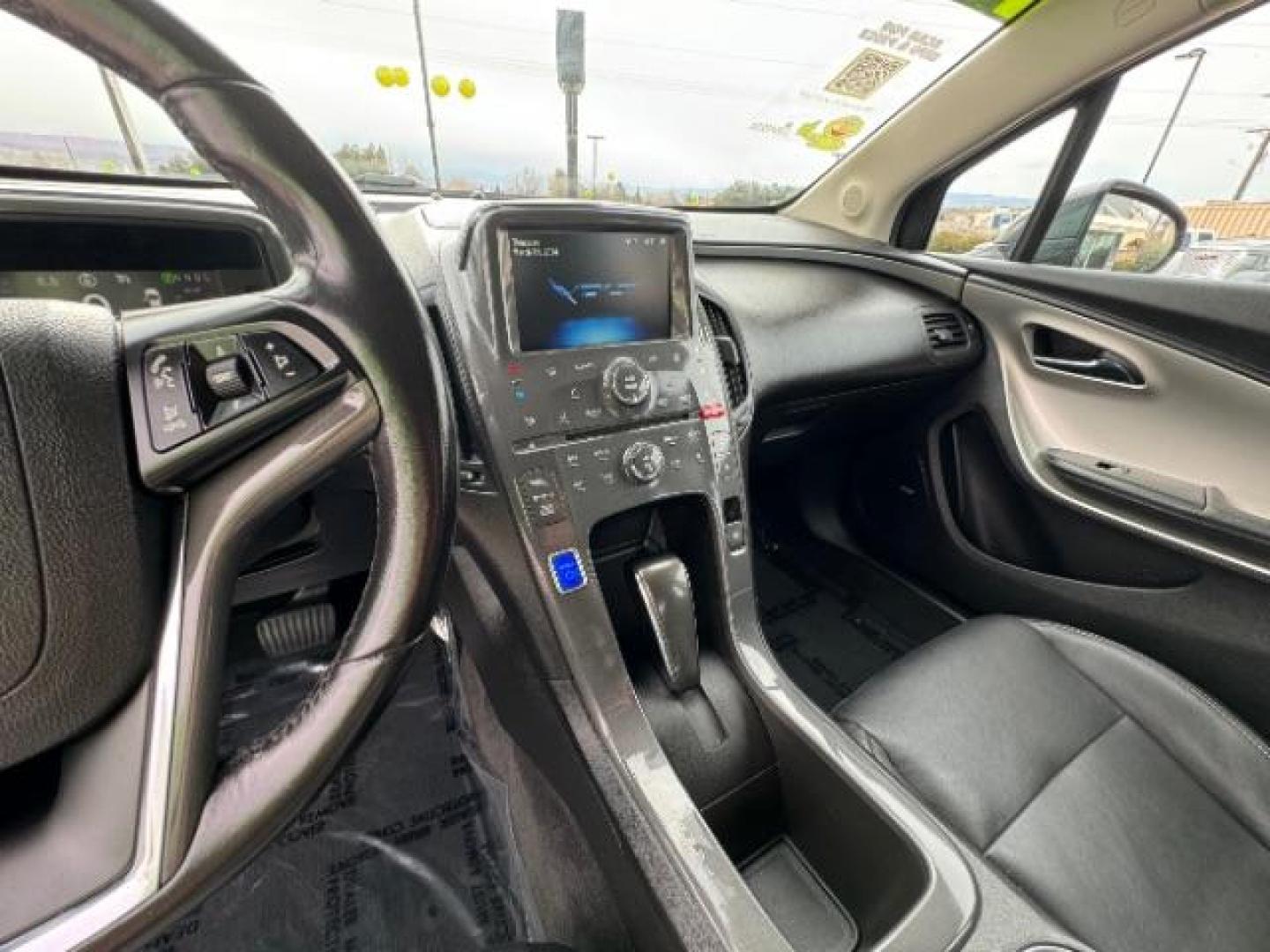 2015 Ashen Gray Metallic /Jet Black/Dark Accents Chevrolet Volt Premium w/ Navigation (1G1RD6E41FU) with an 1.4L L4 DOHC 16V PLUG-IN HYBRID engine, Continuously Variable Transmission transmission, located at 1865 East Red Hills Pkwy, St. George, 84770, (435) 628-0023, 37.120850, -113.543640 - Photo#19