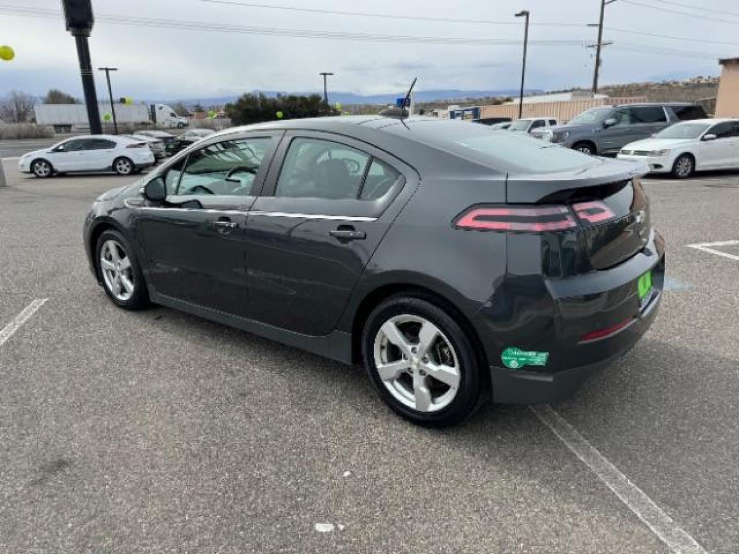 2015 Ashen Gray Metallic /Jet Black/Dark Accents Chevrolet Volt Premium w/ Navigation (1G1RD6E41FU) with an 1.4L L4 DOHC 16V PLUG-IN HYBRID engine, Continuously Variable Transmission transmission, located at 1865 East Red Hills Pkwy, St. George, 84770, (435) 628-0023, 37.120850, -113.543640 - Photo#6