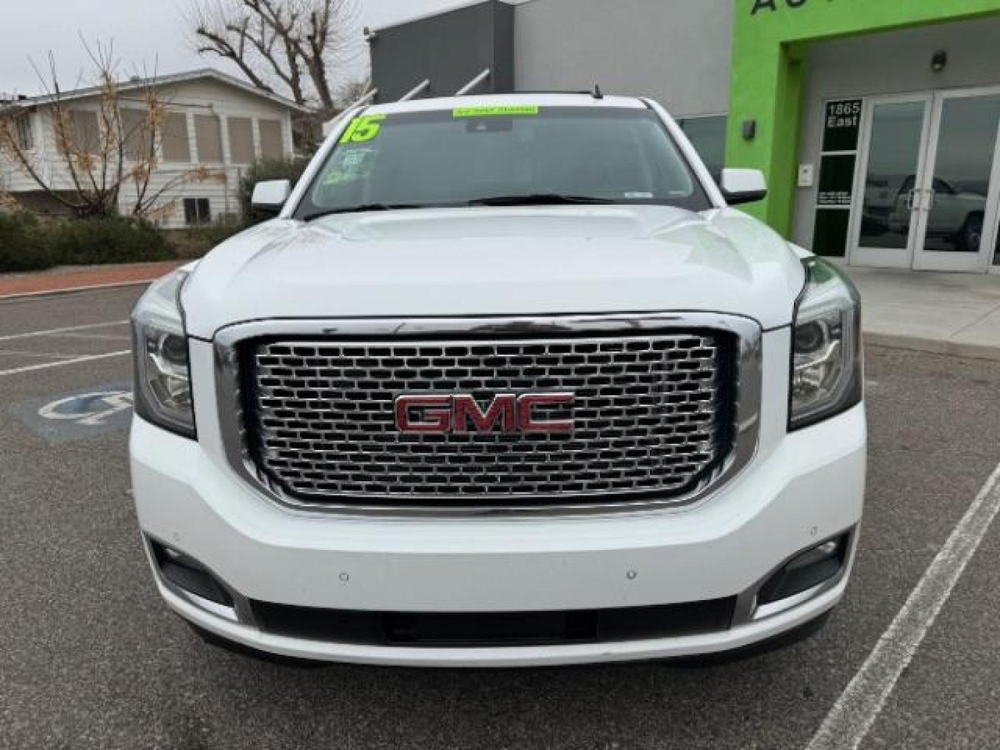 2015 White Diamond Tricoat /Jet Black GMC Yukon Denali XL 4WD (1GKS2JKJ2FR) with an 6.2L V8 OHV 16V engine, 6-Speed Automatic transmission, located at 1865 East Red Hills Pkwy, St. George, 84770, (435) 628-0023, 37.120850, -113.543640 - Brand new transmission from GMC. Runs great. We specialize in helping ALL people get the best financing available. No matter your credit score, good, bad or none we can get you an amazing rate. Had a bankruptcy, divorce, or repossessions? We give you the green light to get your credit back on the ro - Photo#2