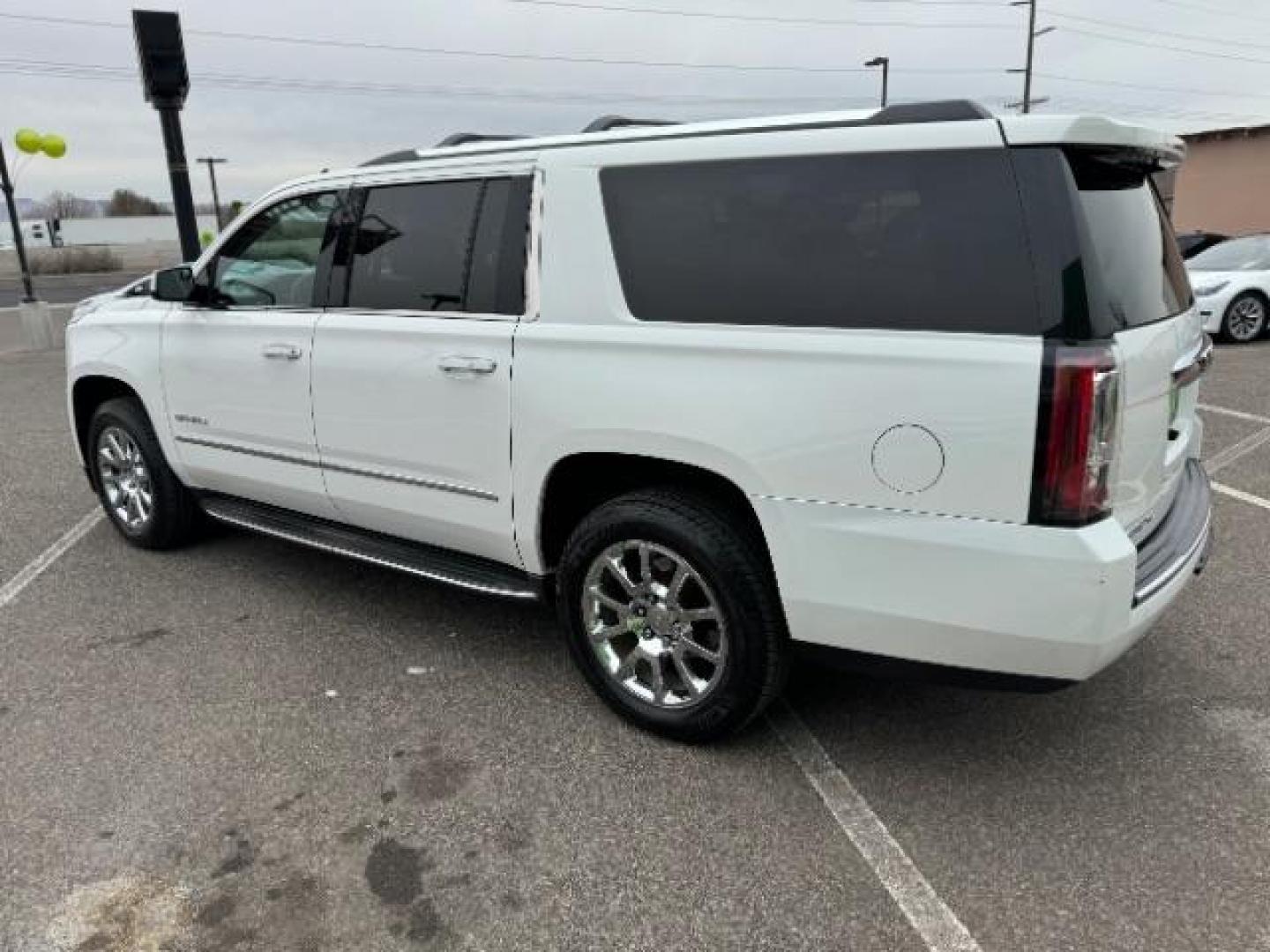 2015 White Diamond Tricoat /Jet Black GMC Yukon Denali XL 4WD (1GKS2JKJ2FR) with an 6.2L V8 OHV 16V engine, 6-Speed Automatic transmission, located at 1865 East Red Hills Pkwy, St. George, 84770, (435) 628-0023, 37.120850, -113.543640 - Brand new transmission from GMC. Runs great. We specialize in helping ALL people get the best financing available. No matter your credit score, good, bad or none we can get you an amazing rate. Had a bankruptcy, divorce, or repossessions? We give you the green light to get your credit back on the ro - Photo#6