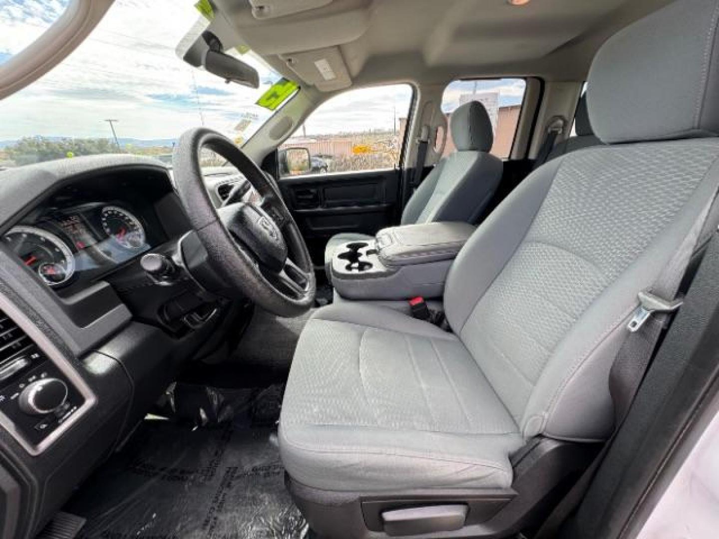 2015 White RAM 1500 Tradesman Quad Cab 4WD (1C6RR7FT7FS) with an 5.7L V8 OHV 16V engine, 8-Speed Automatic transmission, located at 1865 East Red Hills Pkwy, St. George, 84770, (435) 628-0023, 37.120850, -113.543640 - Photo#18