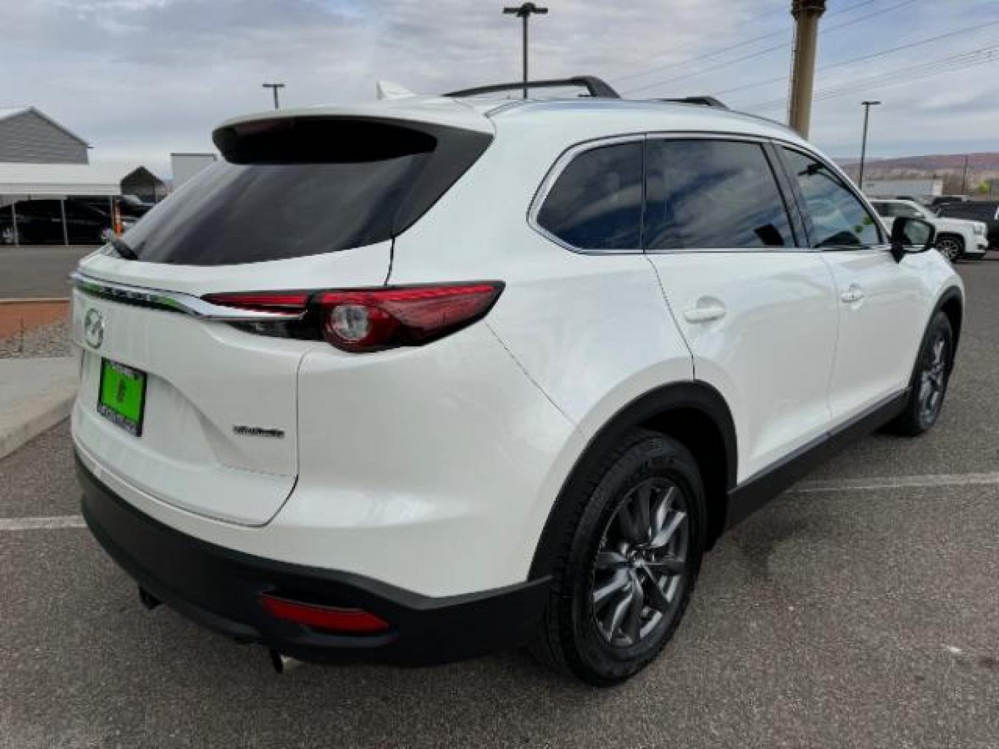 2022 Snowflake White Pearl Mica /Sand Mazda CX-9 Touring (JM3TCBCY4N0) with an 2.5L L4 DOHC 16V engine, 6-Speed Automatic transmission, located at 1865 East Red Hills Pkwy, St. George, 84770, (435) 628-0023, 37.120850, -113.543640 - Photo#9