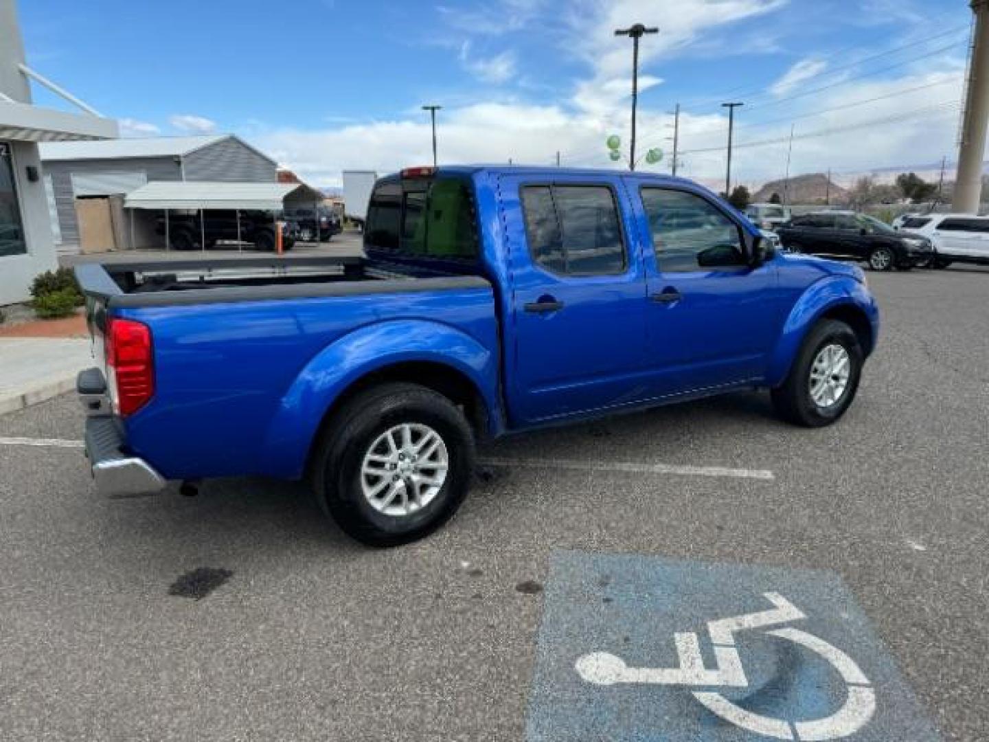 2014 Blue /Steel Nissan Frontier S Crew Cab 5AT 2WD (1N6AD0ER3EN) with an 4.0L V6 DOHC 24V engine, 5-Speed Automatic transmission, located at 940 North Main Street, Cedar City, UT, 84720, (435) 628-0023, 37.692936, -113.061897 - Photo#10