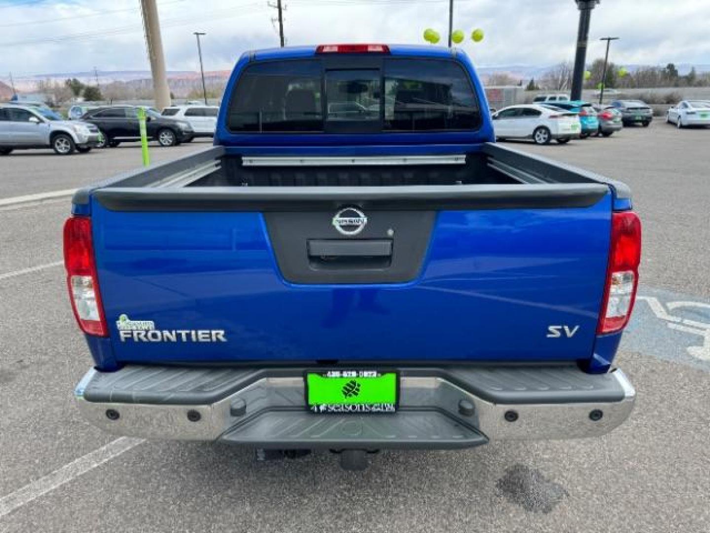 2014 Blue /Steel Nissan Frontier S Crew Cab 5AT 2WD (1N6AD0ER3EN) with an 4.0L V6 DOHC 24V engine, 5-Speed Automatic transmission, located at 940 North Main Street, Cedar City, UT, 84720, (435) 628-0023, 37.692936, -113.061897 - Photo#8