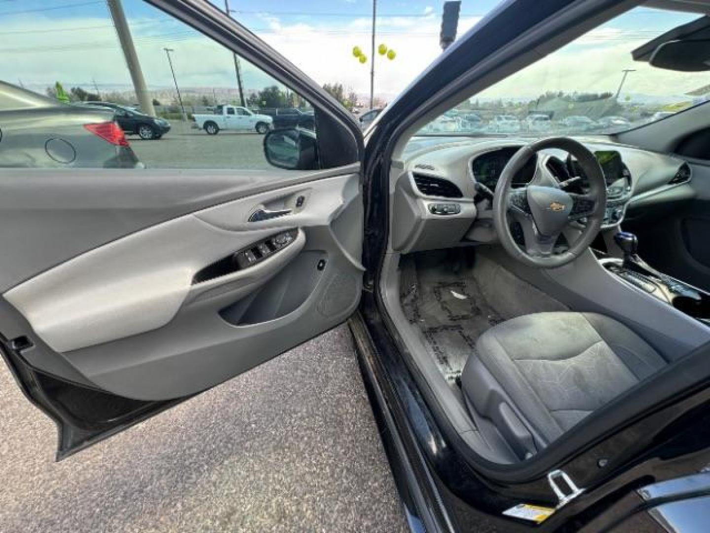 2018 Mosaic Black Metallic /Light Ash/Dark Ash, cloth Chevrolet Volt LT w/ Standard Emission Package (1G1RA6S51JU) with an 1.5L L4 DOHC 16V PLUG-IN HYBRID engine, Continuously Variable Transmission transmission, located at 940 North Main Street, Cedar City, UT, 84720, (435) 628-0023, 37.692936, -113.061897 - Photo#16