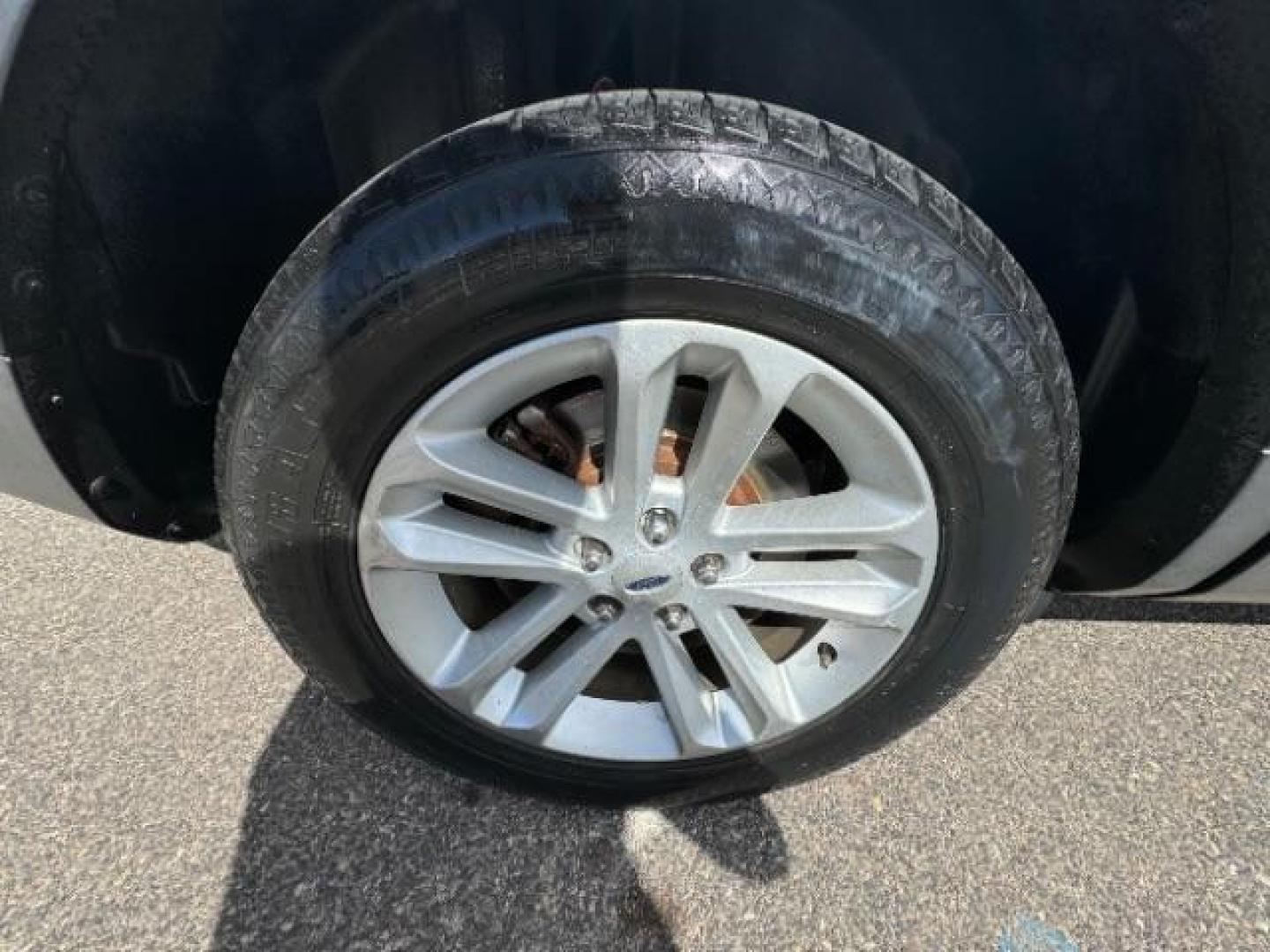 2014 White Platinum Met TC /Charcoal Black Ford Explorer XLT FWD (1FM5K7D87EG) with an 3.5L V6 DOHC 24V engine, 6-Speed Automatic transmission, located at 1865 East Red Hills Pkwy, St. George, 84770, (435) 628-0023, 37.120850, -113.543640 - Photo#12