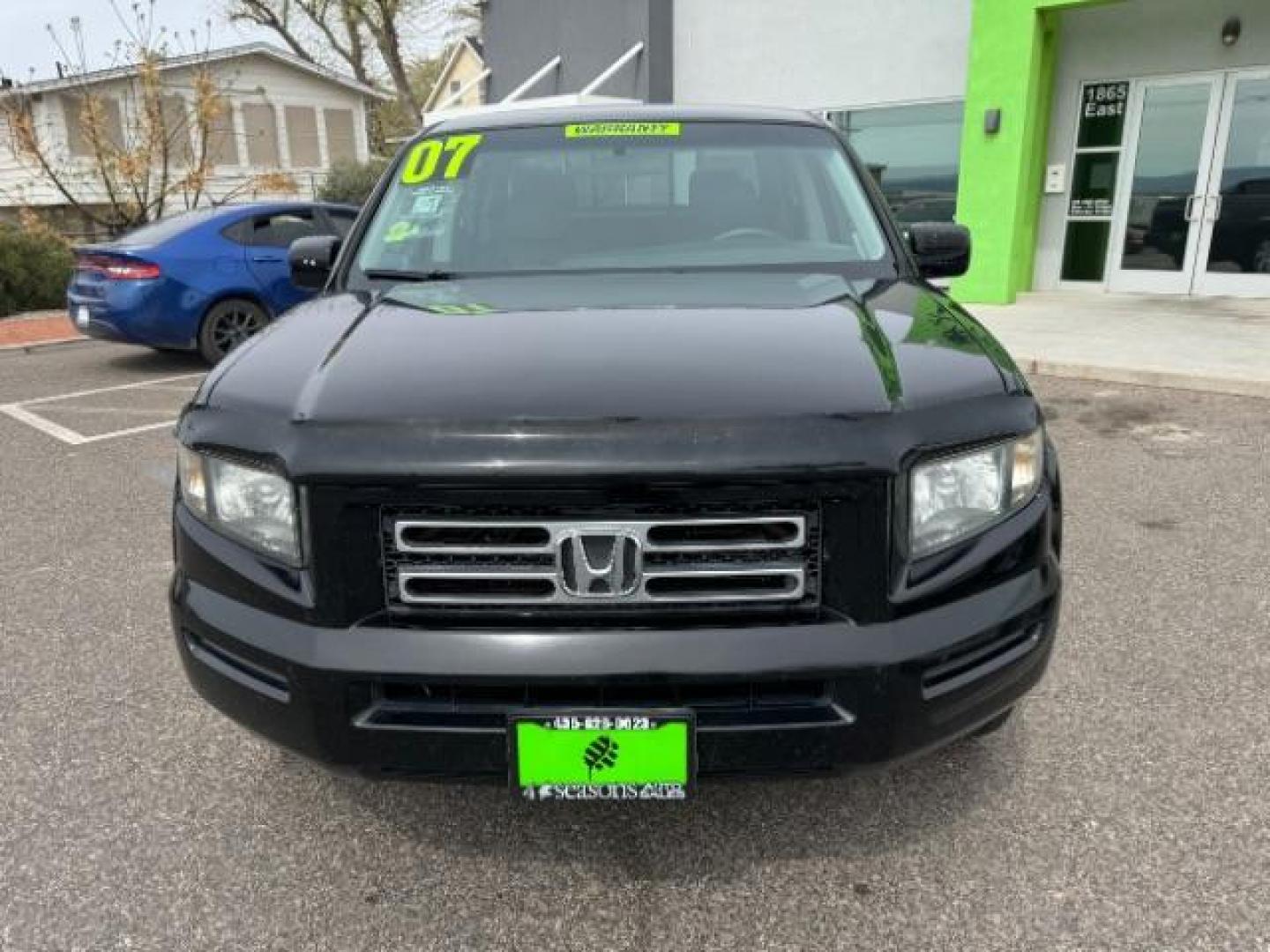 2007 Formal Black /Gray Cloth Interior Honda Ridgeline RTS (2HJYK16477H) with an 3.5L V6 SOHC 24V engine, 5-Speed Automatic transmission, located at 940 North Main Street, Cedar City, UT, 84720, (435) 628-0023, 37.692936, -113.061897 - We specialize in helping ALL people get the best financing available. No matter your credit score, good, bad or none we can get you an amazing rate. Had a bankruptcy, divorce, or repossessions? We give you the green light to get your credit back on the road. Low down and affordable payments that fit - Photo#2