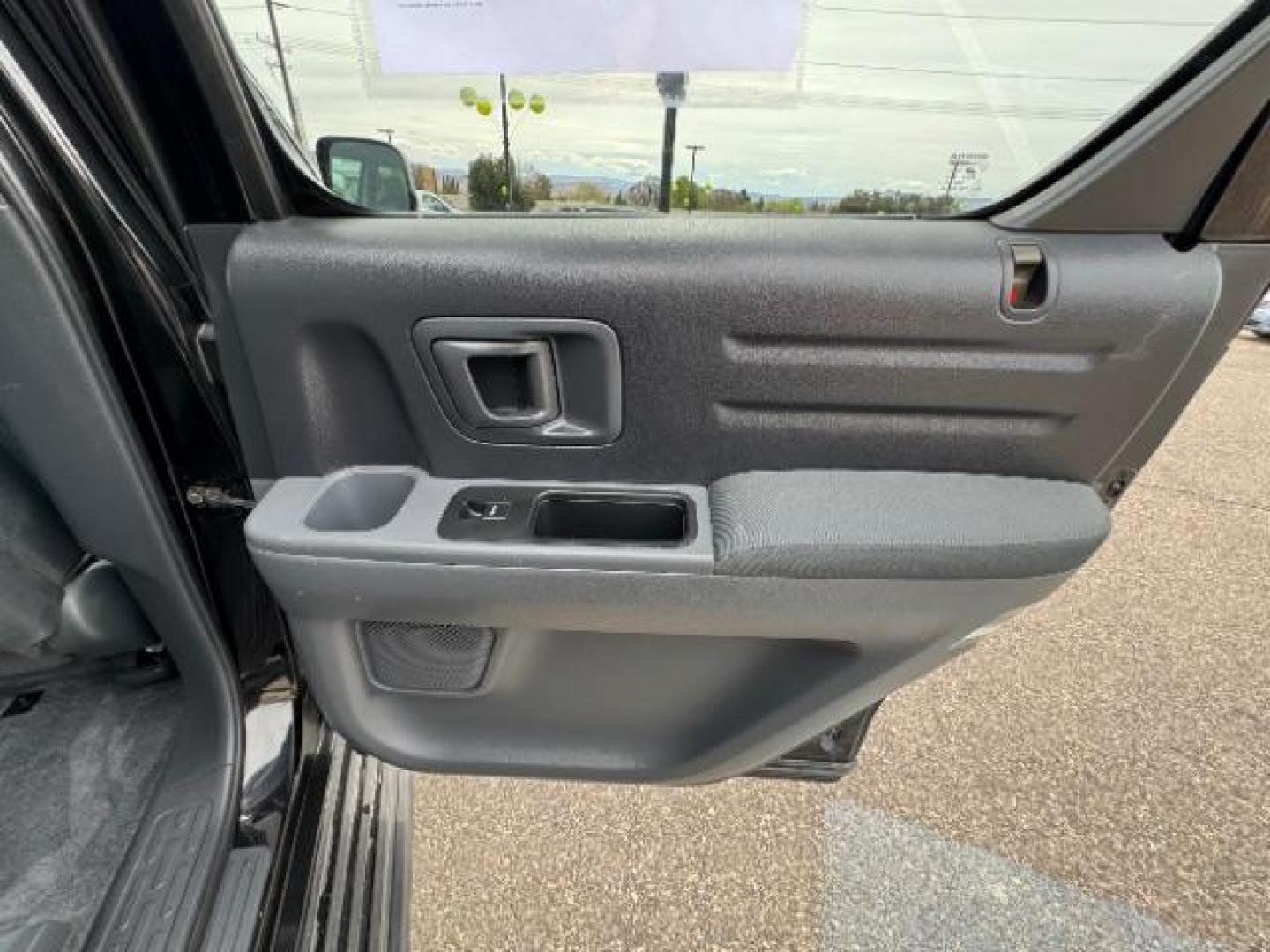 2007 Formal Black /Gray Cloth Interior Honda Ridgeline RTS (2HJYK16477H) with an 3.5L V6 SOHC 24V engine, 5-Speed Automatic transmission, located at 940 North Main Street, Cedar City, UT, 84720, (435) 628-0023, 37.692936, -113.061897 - We specialize in helping ALL people get the best financing available. No matter your credit score, good, bad or none we can get you an amazing rate. Had a bankruptcy, divorce, or repossessions? We give you the green light to get your credit back on the road. Low down and affordable payments that fit - Photo#30