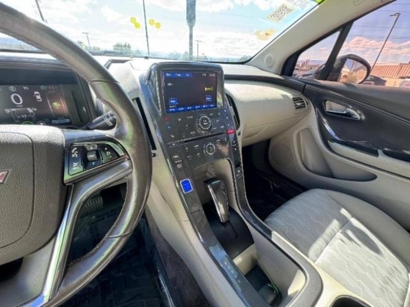 2013 Black /Tan Cloth Interior Chevrolet Volt Standard (1G1RA6E43DU) with an 1.4L L4 DOHC 16V PLUG-IN HYBRID engine, Continuously Variable Transmission transmission, located at 1865 East Red Hills Pkwy, St. George, 84770, (435) 628-0023, 37.120850, -113.543640 - ***This vehicle qualifies for the EV/Hybrid tax rebate of up to $4,000*** We are setup with the IRS to recieve direct payments within 72 hours. We file the rebate online with IRS and can credit it to your down payment, reduce the sales price OR give you cashback!! These cars will not last and can o - Photo#19