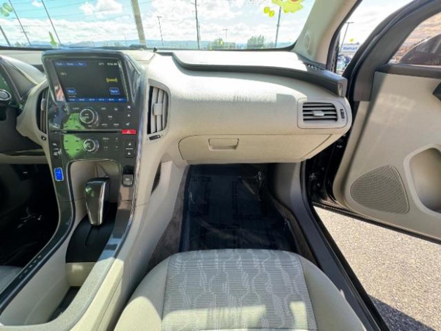 2013 Black /Tan Cloth Interior Chevrolet Volt Standard (1G1RA6E43DU) with an 1.4L L4 DOHC 16V PLUG-IN HYBRID engine, Continuously Variable Transmission transmission, located at 1865 East Red Hills Pkwy, St. George, 84770, (435) 628-0023, 37.120850, -113.543640 - ***This vehicle qualifies for the EV/Hybrid tax rebate of up to $4,000*** We are setup with the IRS to recieve direct payments within 72 hours. We file the rebate online with IRS and can credit it to your down payment, reduce the sales price OR give you cashback!! These cars will not last and can o - Photo#33