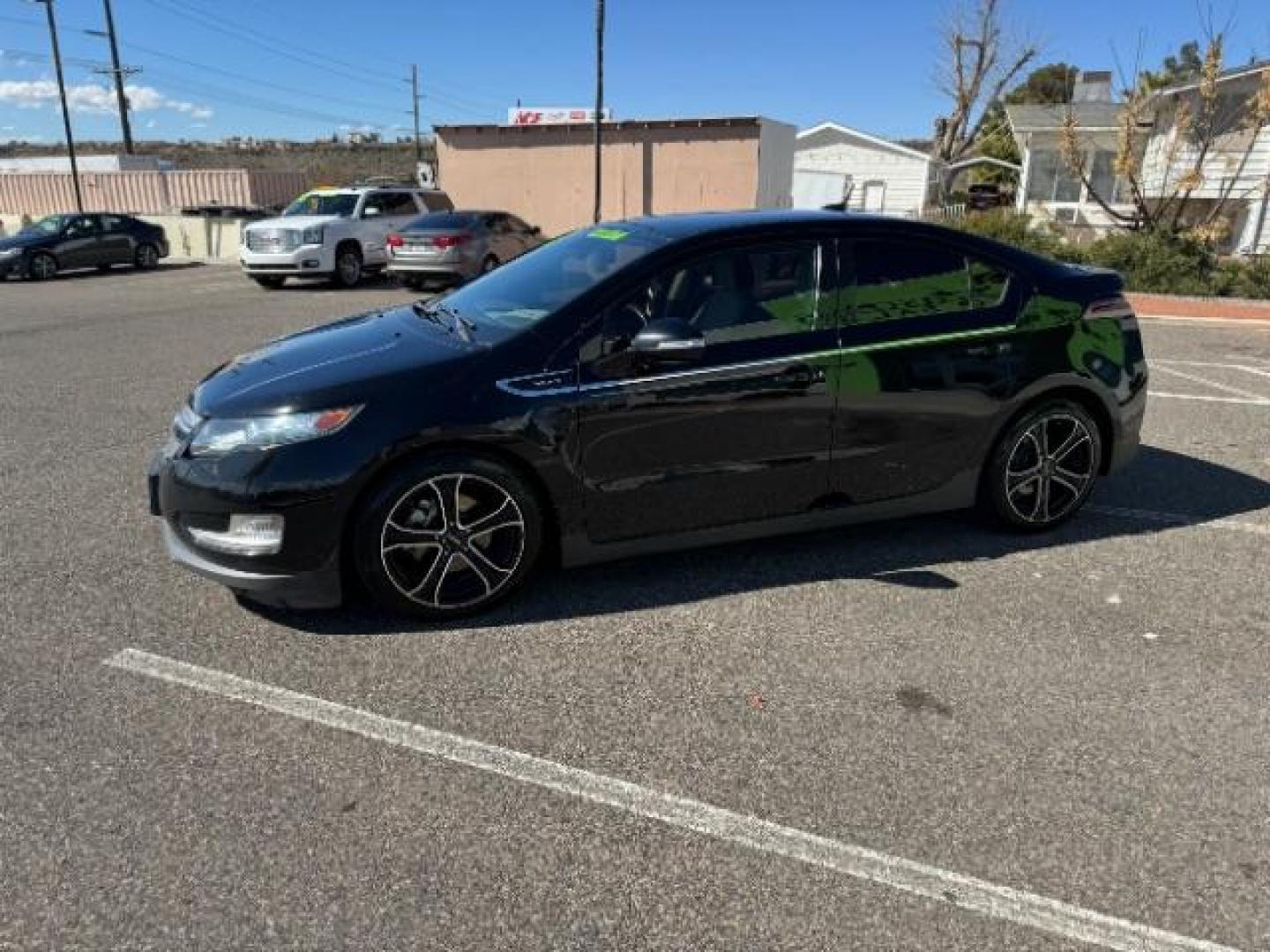 2013 Black /Tan Cloth Interior Chevrolet Volt Standard (1G1RA6E43DU) with an 1.4L L4 DOHC 16V PLUG-IN HYBRID engine, Continuously Variable Transmission transmission, located at 1865 East Red Hills Pkwy, St. George, 84770, (435) 628-0023, 37.120850, -113.543640 - ***This vehicle qualifies for the EV/Hybrid tax rebate of up to $4,000*** We are setup with the IRS to recieve direct payments within 72 hours. We file the rebate online with IRS and can credit it to your down payment, reduce the sales price OR give you cashback!! These cars will not last and can o - Photo#4