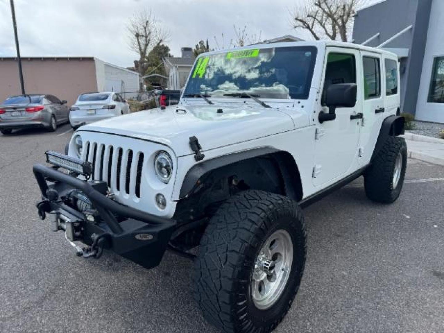 2014 Bright White Clearcoat /Black Jeep Wrangler Unlimited Rubicon 4WD (1C4BJWFG3EL) with an 3.6L V6 DOHC 24V FFV engine, 5-Speed Automatic transmission, located at 1865 East Red Hills Pkwy, St. George, 84770, (435) 628-0023, 37.120850, -113.543640 - Photo#3