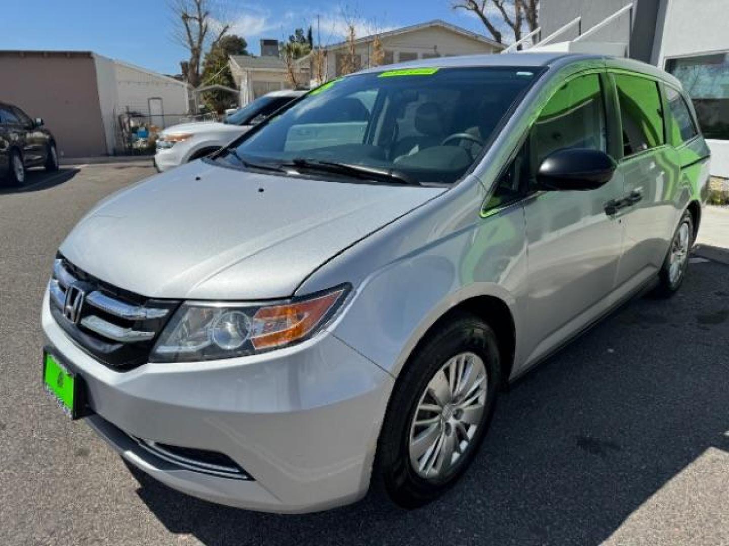 2015 Modern Steel Metallic /Gray, cloth Honda Odyssey LX (5FNRL5H23FB) with an 3.5L V6 SOHC 24V engine, 6-Speed Automatic transmission, located at 1865 East Red Hills Pkwy, St. George, 84770, (435) 628-0023, 37.120850, -113.543640 - We specialize in helping ALL people get the best financing available. No matter your credit score, good, bad or none we can get you an amazing rate. Had a bankruptcy, divorce, or repossessions? We give you the green light to get your credit back on the road. Low down and affordable payments that fit - Photo#3