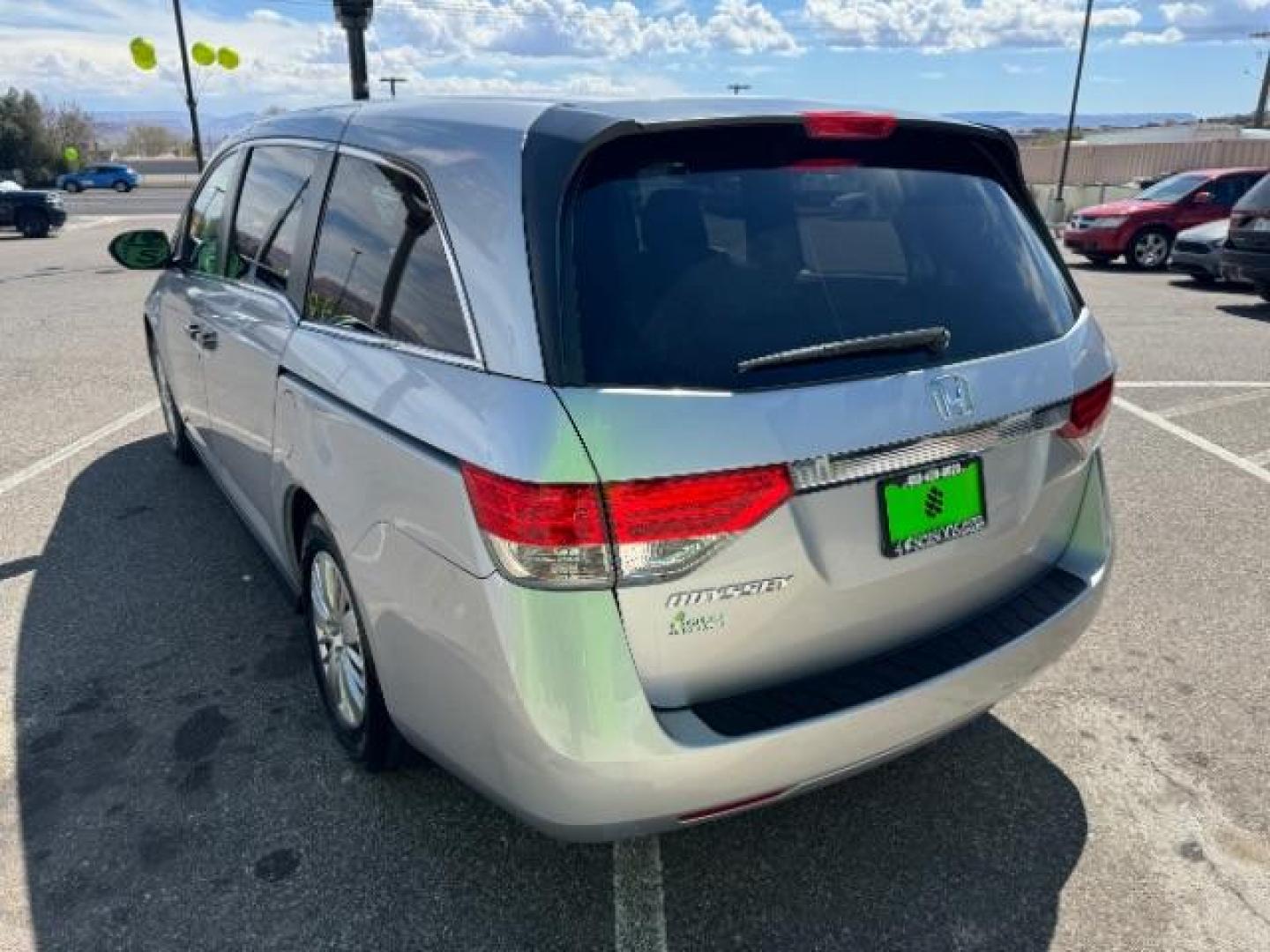 2015 Modern Steel Metallic /Gray, cloth Honda Odyssey LX (5FNRL5H23FB) with an 3.5L V6 SOHC 24V engine, 6-Speed Automatic transmission, located at 1865 East Red Hills Pkwy, St. George, 84770, (435) 628-0023, 37.120850, -113.543640 - We specialize in helping ALL people get the best financing available. No matter your credit score, good, bad or none we can get you an amazing rate. Had a bankruptcy, divorce, or repossessions? We give you the green light to get your credit back on the road. Low down and affordable payments that fit - Photo#7