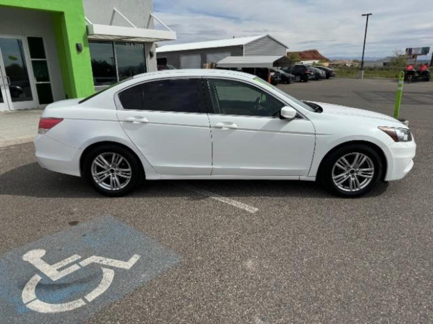 2011 Taffeta White /Ivory Cloth Interior Honda Accord LX Sedan AT (1HGCP2F30BA) with an 2.4L L4 DOHC 16V engine, 5-Speed Automatic transmission, located at 940 North Main Street, Cedar City, UT, 84720, (435) 628-0023, 37.692936, -113.061897 - Photo#12