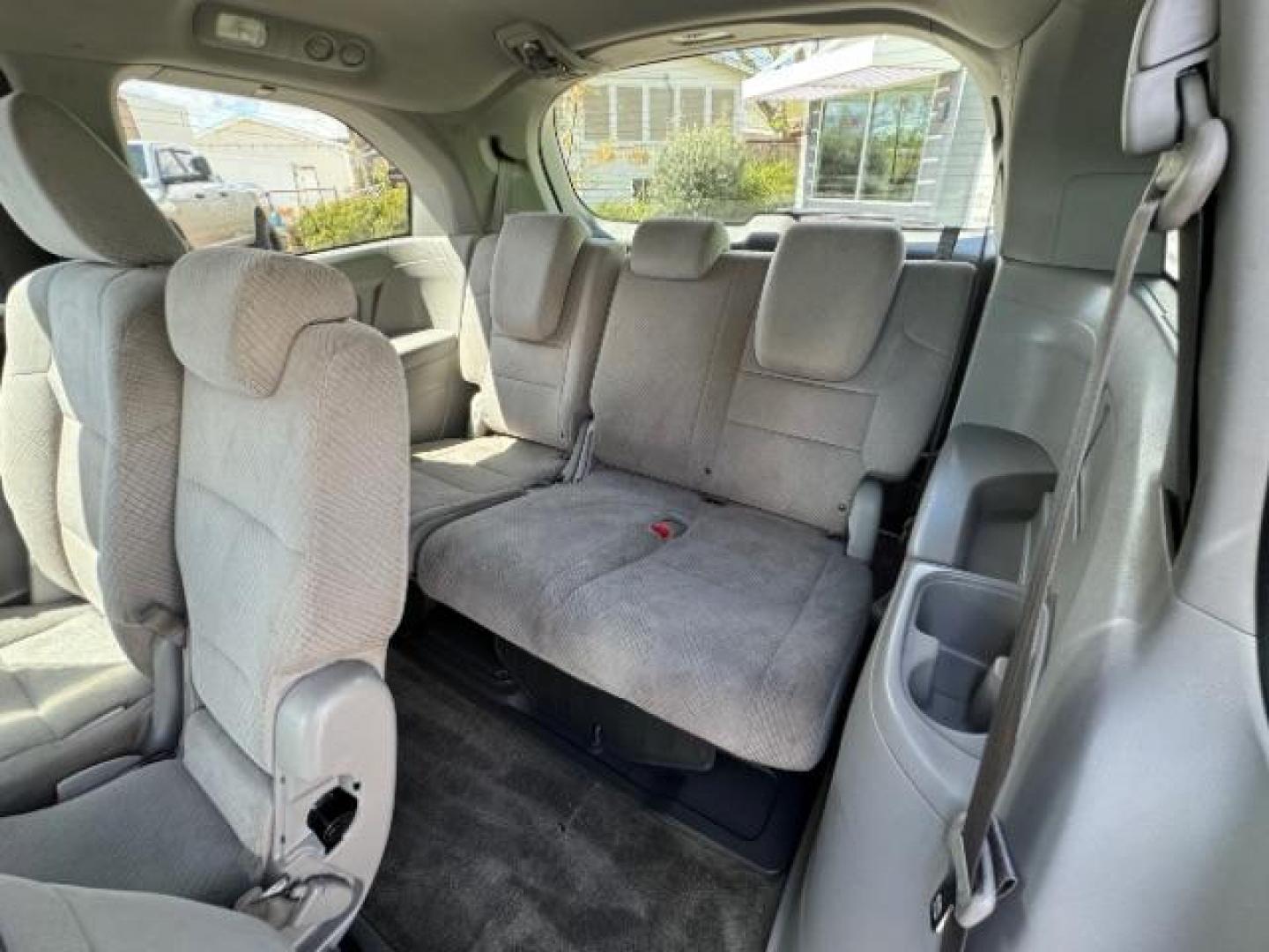 2015 Alabaster Silver Metallic Honda Odyssey EX (5FNRL5H46FB) with an 3.5L V6 SOHC 24V engine, 6-Speed Automatic transmission, located at 940 North Main Street, Cedar City, UT, 84720, (435) 628-0023, 37.692936, -113.061897 - Photo#32