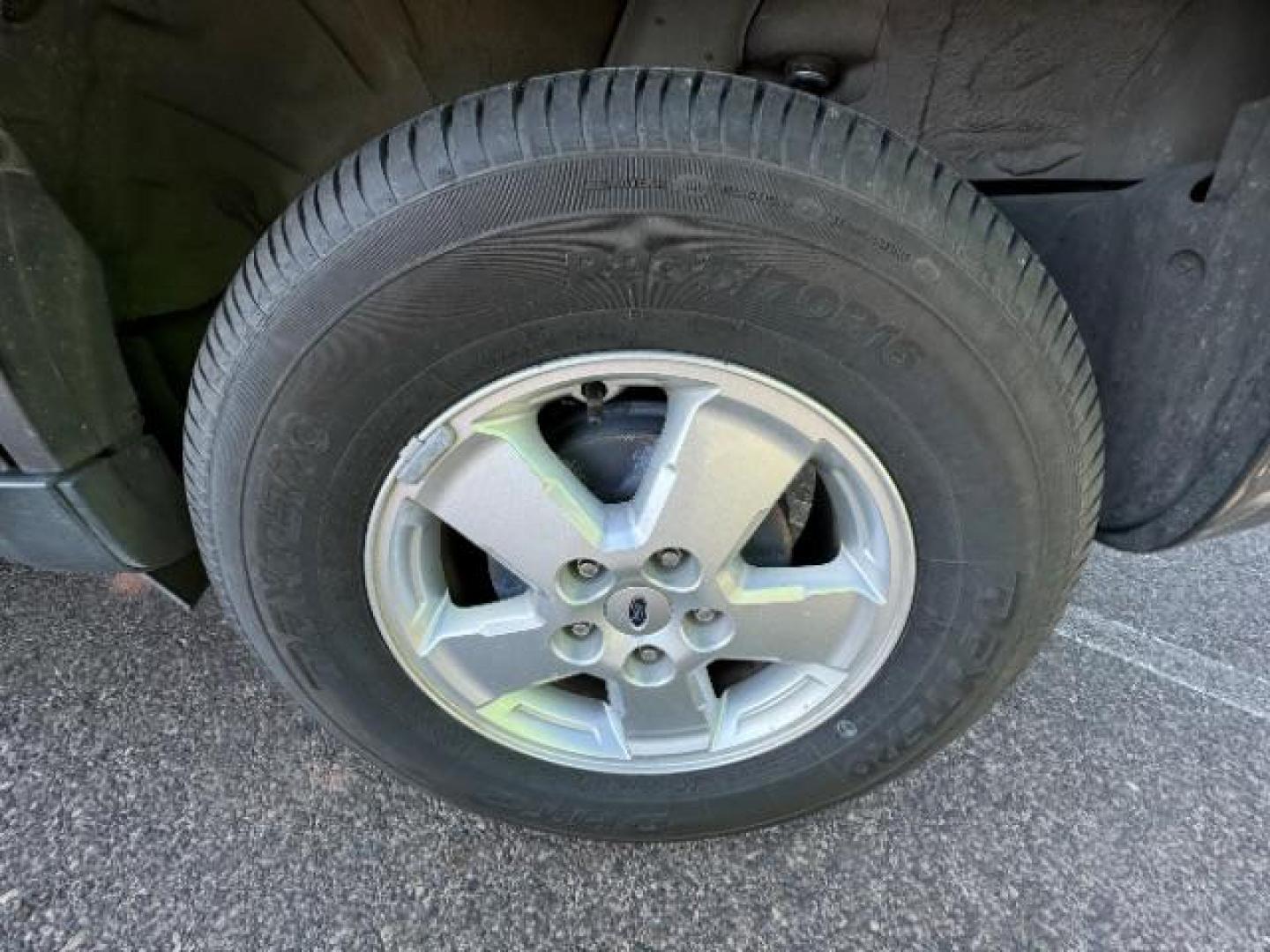 2011 Sterling Grey Metallic /Camel Cloth Interior Ford Escape XLT FWD (1FMCU0D7XBK) with an 2.5L L4 DOHC 16V engine, 6-Speed Automatic transmission, located at 1865 East Red Hills Pkwy, St. George, 84770, (435) 628-0023, 37.120850, -113.543640 - We specialize in helping ALL people get the best financing available. No matter your credit score, good, bad or none we can get you an amazing rate. Had a bankruptcy, divorce, or repossessions? We give you the green light to get your credit back on the road. Low down and affordable payments that fit - Photo#14