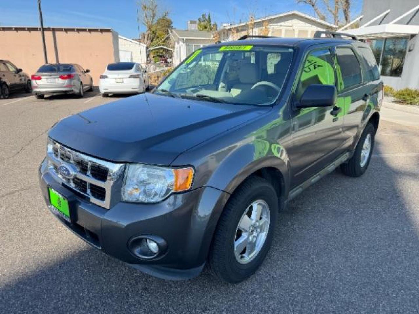 2011 Sterling Grey Metallic /Camel Cloth Interior Ford Escape XLT FWD (1FMCU0D7XBK) with an 2.5L L4 DOHC 16V engine, 6-Speed Automatic transmission, located at 1865 East Red Hills Pkwy, St. George, 84770, (435) 628-0023, 37.120850, -113.543640 - We specialize in helping ALL people get the best financing available. No matter your credit score, good, bad or none we can get you an amazing rate. Had a bankruptcy, divorce, or repossessions? We give you the green light to get your credit back on the road. Low down and affordable payments that fit - Photo#3