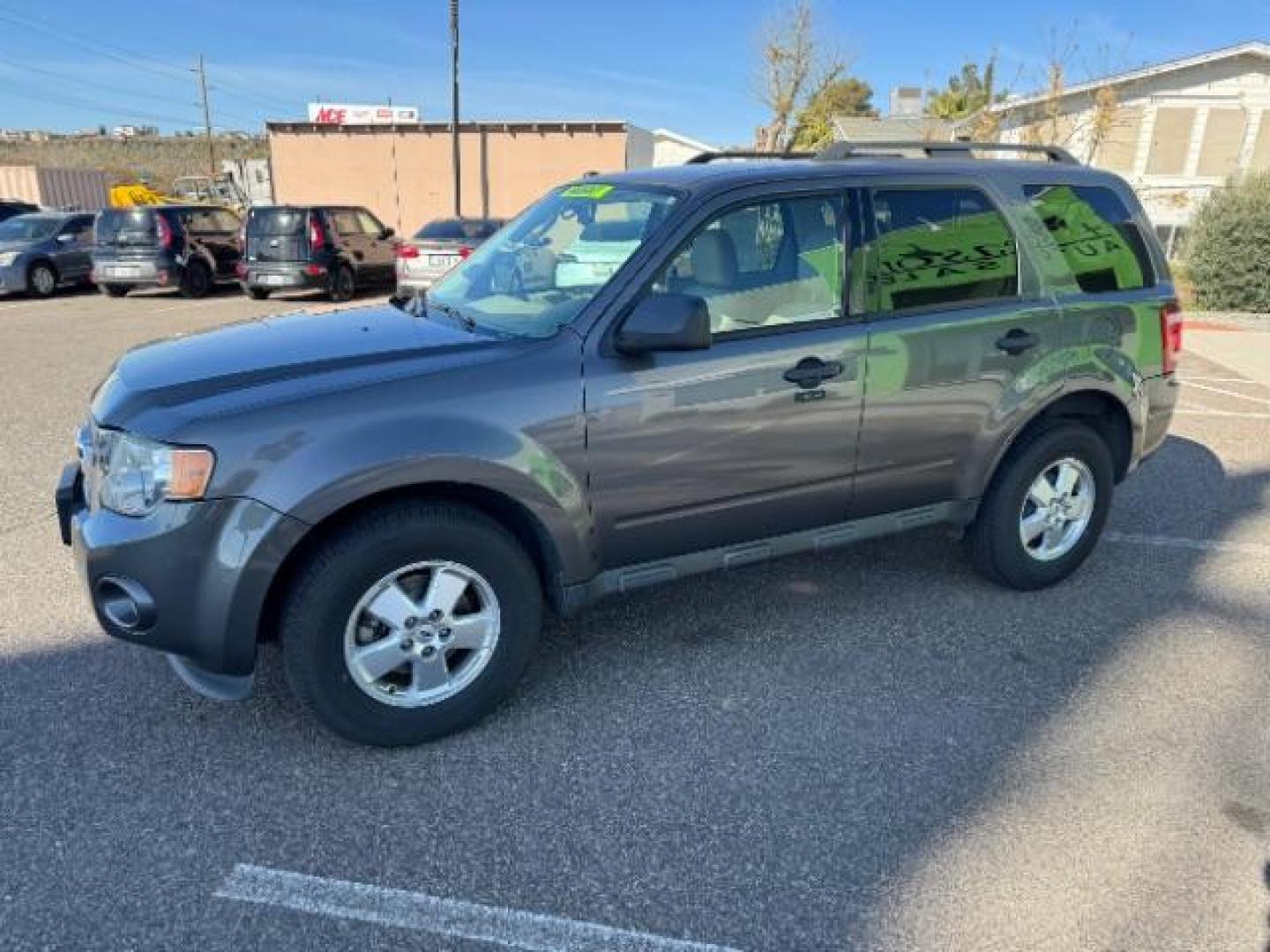 2011 Sterling Grey Metallic /Camel Cloth Interior Ford Escape XLT FWD (1FMCU0D7XBK) with an 2.5L L4 DOHC 16V engine, 6-Speed Automatic transmission, located at 1865 East Red Hills Pkwy, St. George, 84770, (435) 628-0023, 37.120850, -113.543640 - We specialize in helping ALL people get the best financing available. No matter your credit score, good, bad or none we can get you an amazing rate. Had a bankruptcy, divorce, or repossessions? We give you the green light to get your credit back on the road. Low down and affordable payments that fit - Photo#4