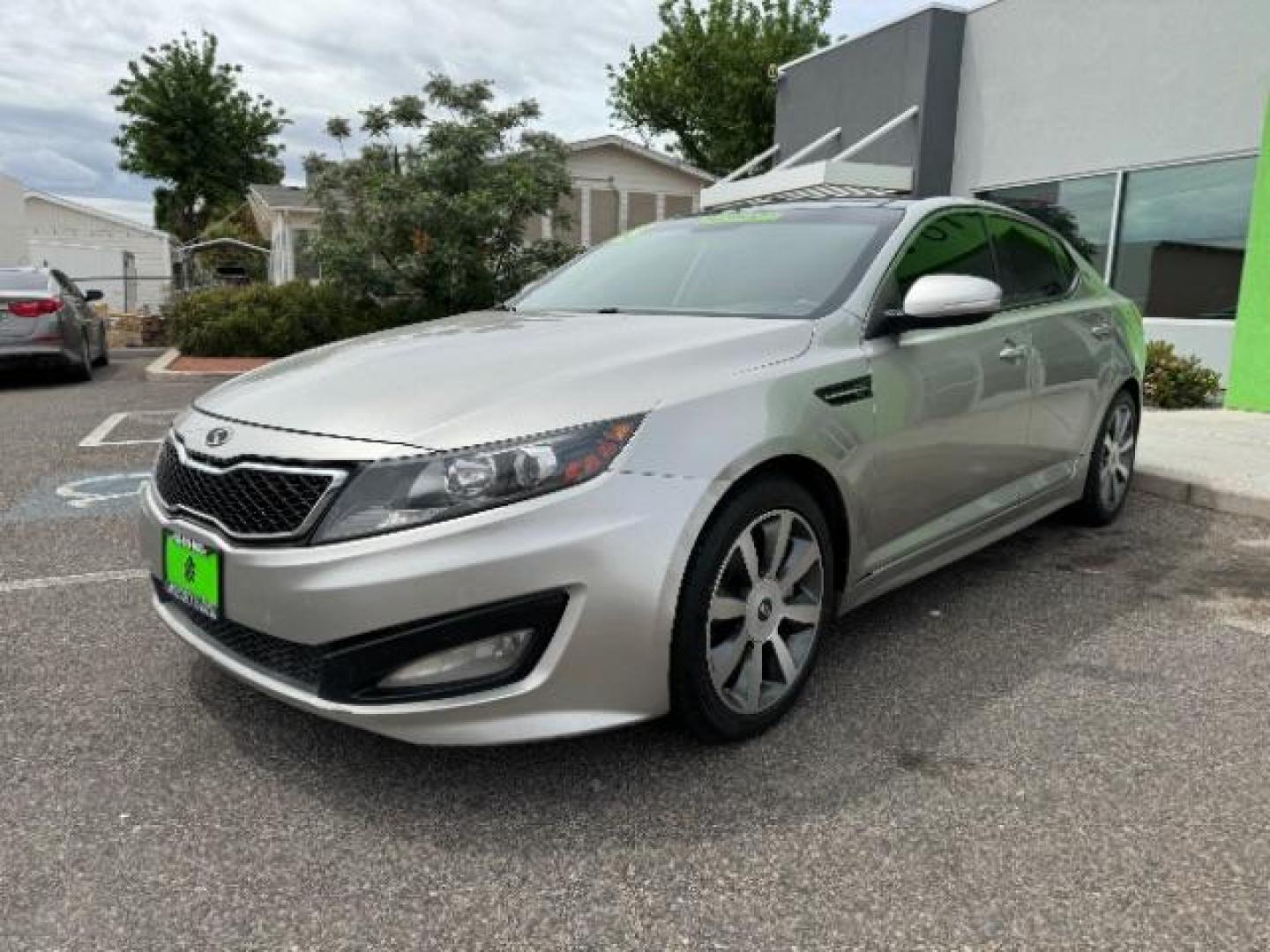 2013 Satin Metal Metallic /Black Leather Interior Kia Optima SX (5XXGR4A61DG) with an 2.0L L4 DOHC 16V TURBO engine, 6-Speed Automatic transmission, located at 1865 East Red Hills Pkwy, St. George, 84770, (435) 628-0023, 37.120850, -113.543640 - We specialize in helping ALL people get the best financing available. No matter your credit score, good, bad or none we can get you an amazing rate. Had a bankruptcy, divorce, or repossessions? We give you the green light to get your credit back on the road. Low down and affordable payments that fit - Photo#2