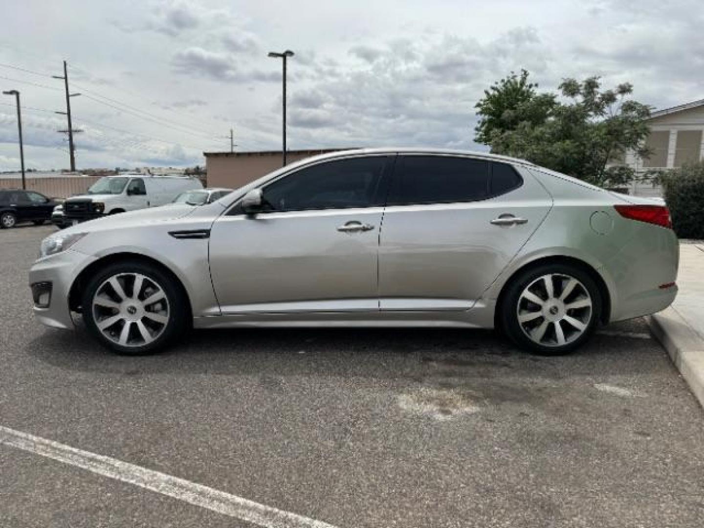 2013 Satin Metal Metallic /Black Leather Interior Kia Optima SX (5XXGR4A61DG) with an 2.0L L4 DOHC 16V TURBO engine, 6-Speed Automatic transmission, located at 1865 East Red Hills Pkwy, St. George, 84770, (435) 628-0023, 37.120850, -113.543640 - We specialize in helping ALL people get the best financing available. No matter your credit score, good, bad or none we can get you an amazing rate. Had a bankruptcy, divorce, or repossessions? We give you the green light to get your credit back on the road. Low down and affordable payments that fit - Photo#3