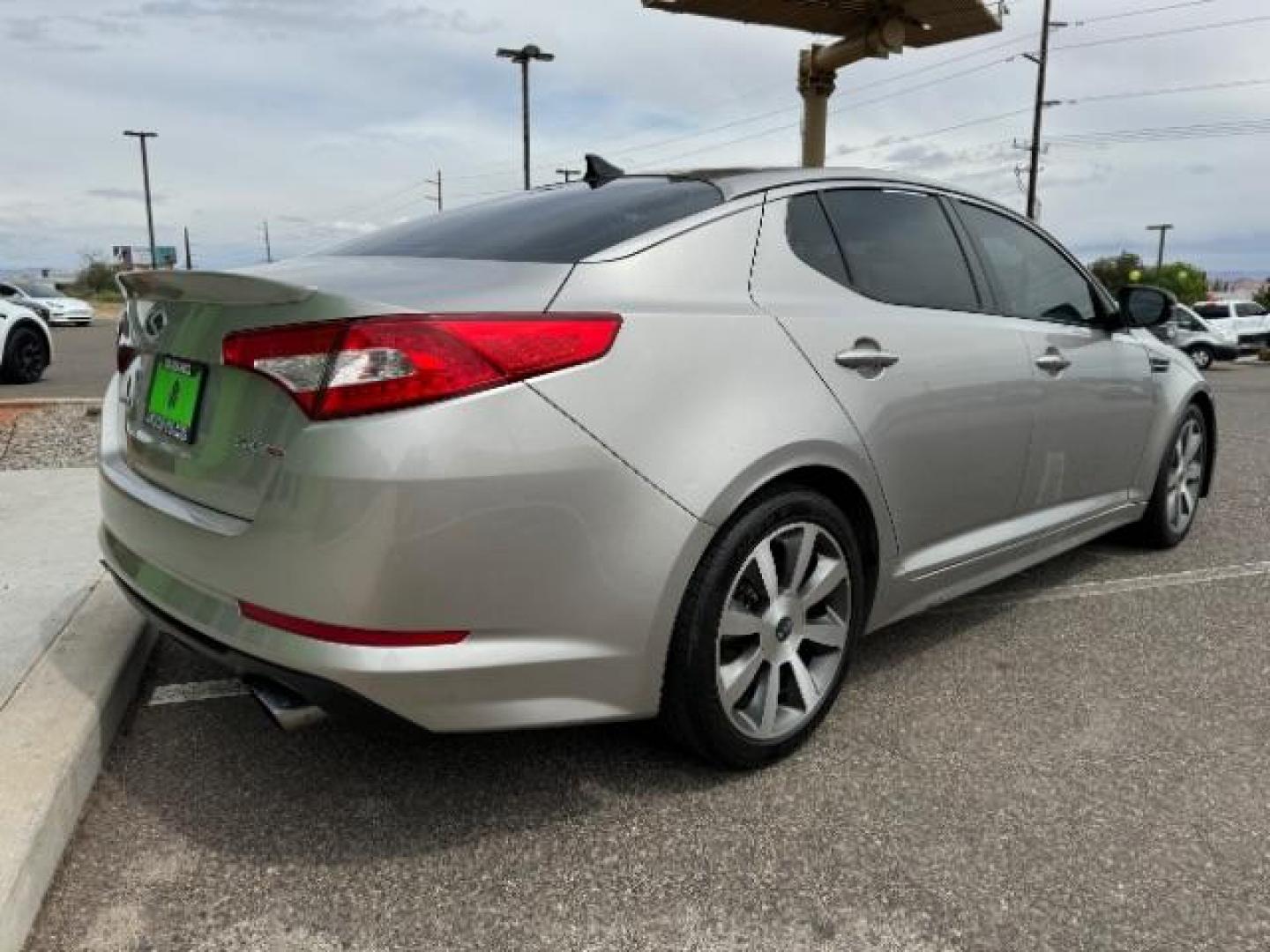 2013 Satin Metal Metallic /Black Leather Interior Kia Optima SX (5XXGR4A61DG) with an 2.0L L4 DOHC 16V TURBO engine, 6-Speed Automatic transmission, located at 1865 East Red Hills Pkwy, St. George, 84770, (435) 628-0023, 37.120850, -113.543640 - We specialize in helping ALL people get the best financing available. No matter your credit score, good, bad or none we can get you an amazing rate. Had a bankruptcy, divorce, or repossessions? We give you the green light to get your credit back on the road. Low down and affordable payments that fit - Photo#6