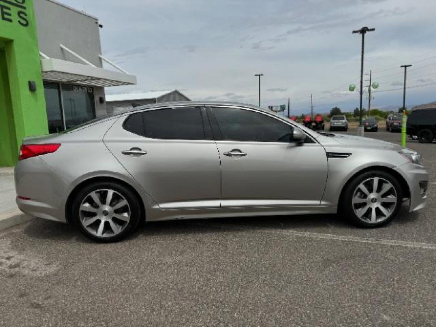 2013 Satin Metal Metallic /Black Leather Interior Kia Optima SX (5XXGR4A61DG) with an 2.0L L4 DOHC 16V TURBO engine, 6-Speed Automatic transmission, located at 1865 East Red Hills Pkwy, St. George, 84770, (435) 628-0023, 37.120850, -113.543640 - We specialize in helping ALL people get the best financing available. No matter your credit score, good, bad or none we can get you an amazing rate. Had a bankruptcy, divorce, or repossessions? We give you the green light to get your credit back on the road. Low down and affordable payments that fit - Photo#7