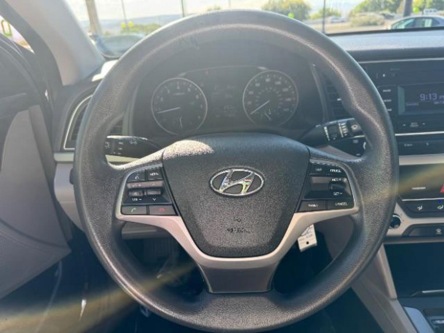 2018 Galactic Gray /Beige, cloth Hyundai Elantra SE 6AT (KMHD74LFXJU) with an 1.8L L4 DOHC 16V engine, 6-Speed Automatic transmission, located at 1865 East Red Hills Pkwy, St. George, 84770, (435) 628-0023, 37.120850, -113.543640 - Photo#16