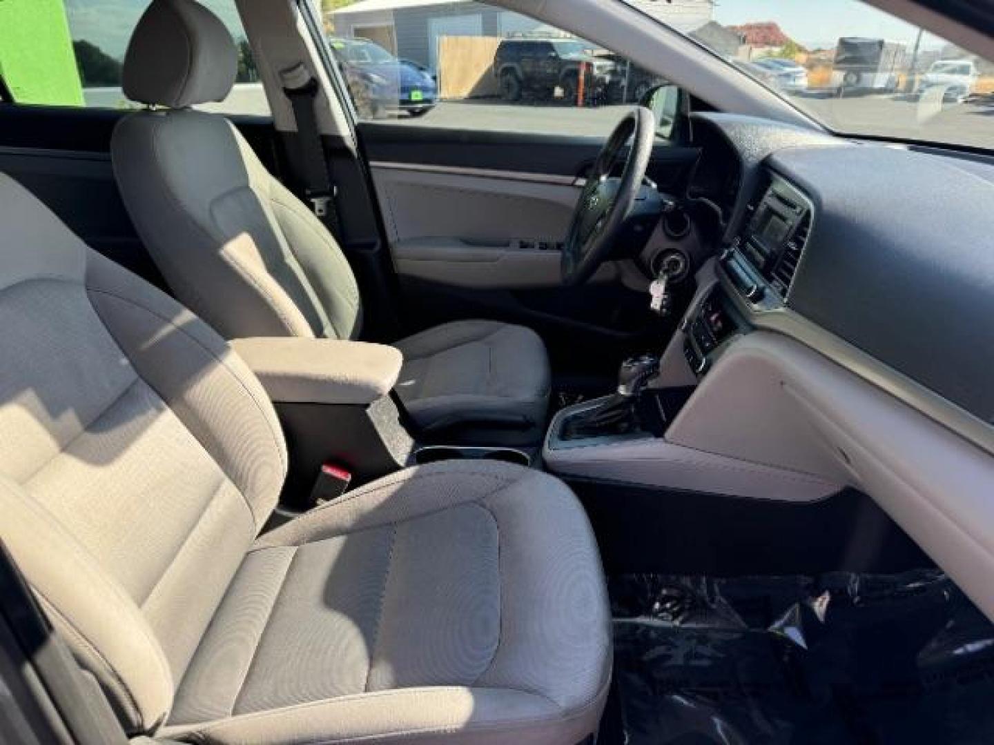 2018 Galactic Gray /Beige, cloth Hyundai Elantra SE 6AT (KMHD74LFXJU) with an 1.8L L4 DOHC 16V engine, 6-Speed Automatic transmission, located at 1865 East Red Hills Pkwy, St. George, 84770, (435) 628-0023, 37.120850, -113.543640 - Photo#30