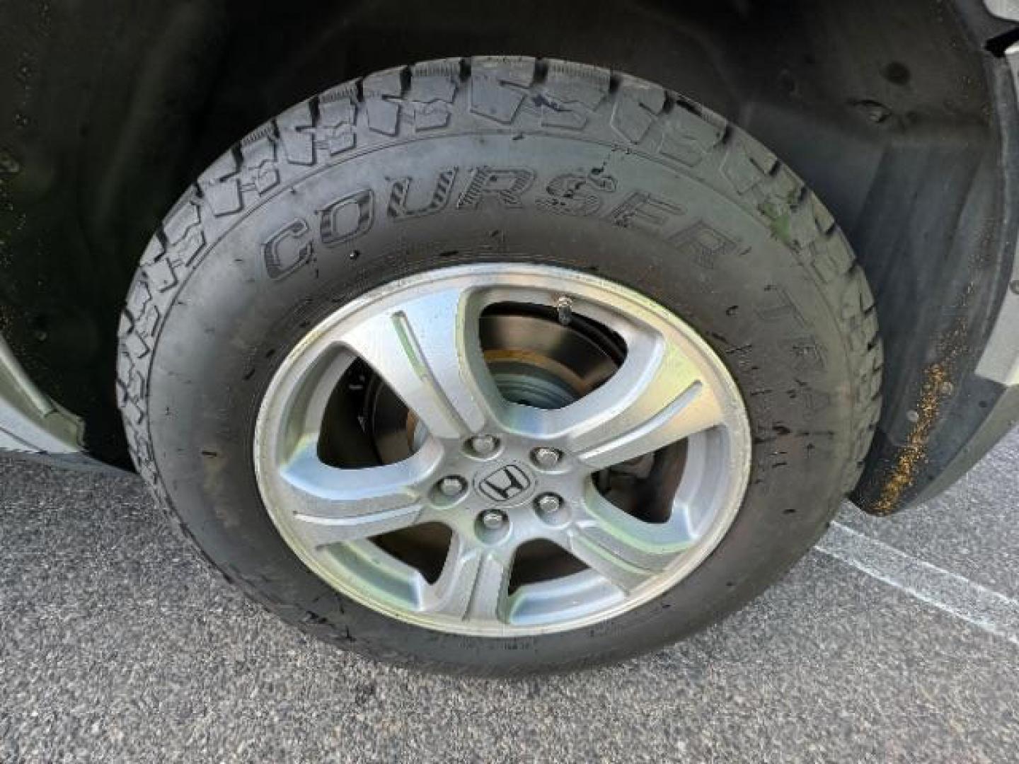 2012 Alabaster Silver Metallic /Gray Cloth Interior Honda Pilot EX 4WD 5-Spd AT (5FNYF4H40CB) with an 3.5L V6 SOHC 24V engine, 5-Speed Automatic transmission, located at 940 North Main Street, Cedar City, UT, 84720, (435) 628-0023, 37.692936, -113.061897 - We specialize in helping ALL people get the best financing available. No matter your credit score, good, bad or none we can get you an amazing rate. Had a bankruptcy, divorce, or repossessions? We give you the green light to get your credit back on the road. Low down and affordable payments that fit - Photo#13