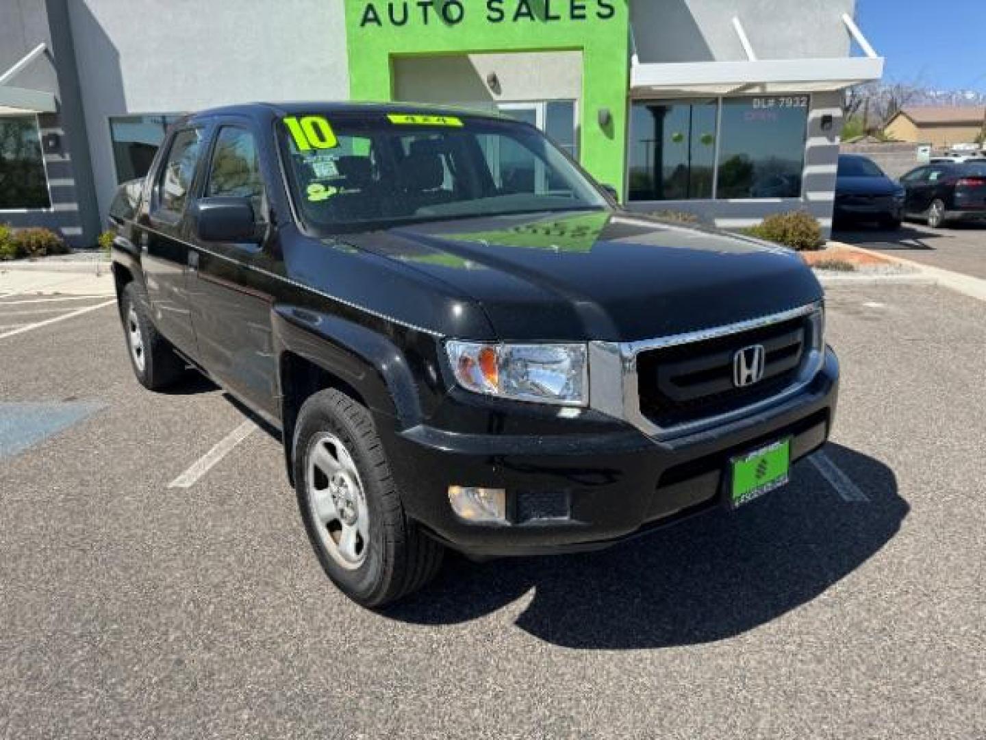 2010 Crystal Black Pearl /Beige Cloth Interior Honda Ridgeline RT (5FPYK1F23AB) with an 3.5L V6 SOHC 24V engine, 5-Speed Automatic transmission, located at 1865 East Red Hills Pkwy, St. George, 84770, (435) 628-0023, 37.120850, -113.543640 - Photo#1