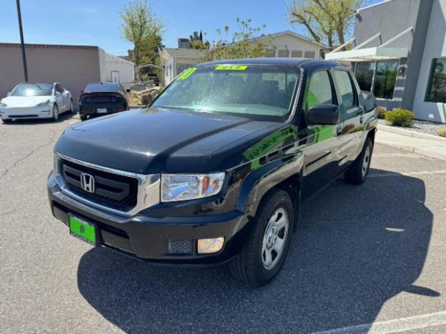 2010 Crystal Black Pearl /Beige Cloth Interior Honda Ridgeline RT (5FPYK1F23AB) with an 3.5L V6 SOHC 24V engine, 5-Speed Automatic transmission, located at 1865 East Red Hills Pkwy, St. George, 84770, (435) 628-0023, 37.120850, -113.543640 - Photo#3