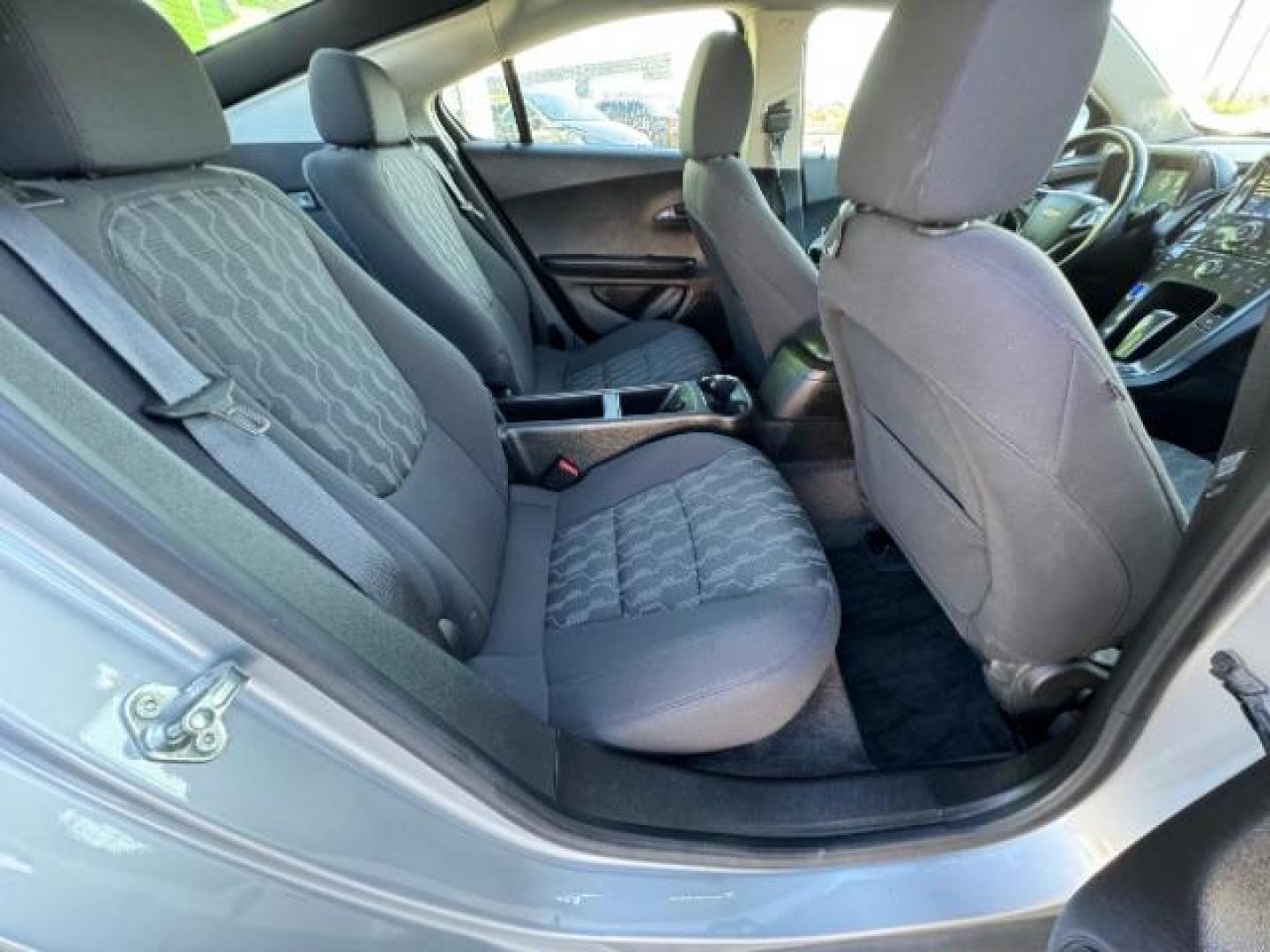 2014 Silver /Black Interior Chevrolet Volt Standard w/ LEP (1G1RE6E48EU) with an 1.4L L4 DOHC 16V PLUG-IN HYBRID engine, Continuously Variable Transmission transmission, located at 940 North Main Street, Cedar City, UT, 84720, (435) 628-0023, 37.692936, -113.061897 - Photo#30