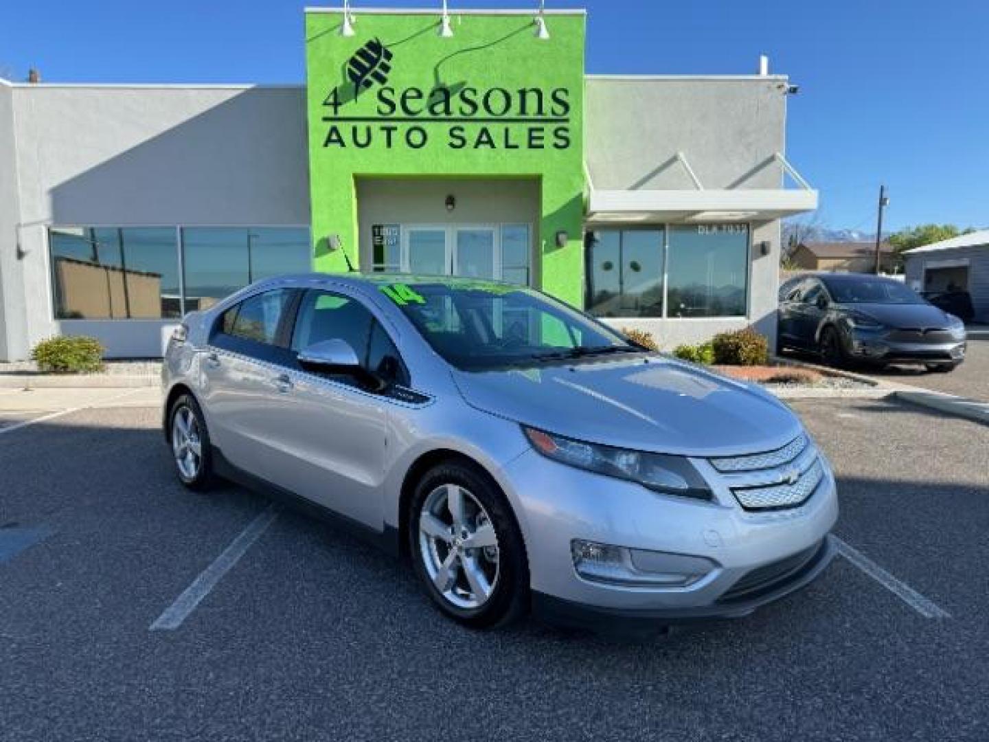 2014 Silver /Black Interior Chevrolet Volt Standard w/ LEP (1G1RE6E48EU) with an 1.4L L4 DOHC 16V PLUG-IN HYBRID engine, Continuously Variable Transmission transmission, located at 940 North Main Street, Cedar City, UT, 84720, (435) 628-0023, 37.692936, -113.061897 - Photo#0