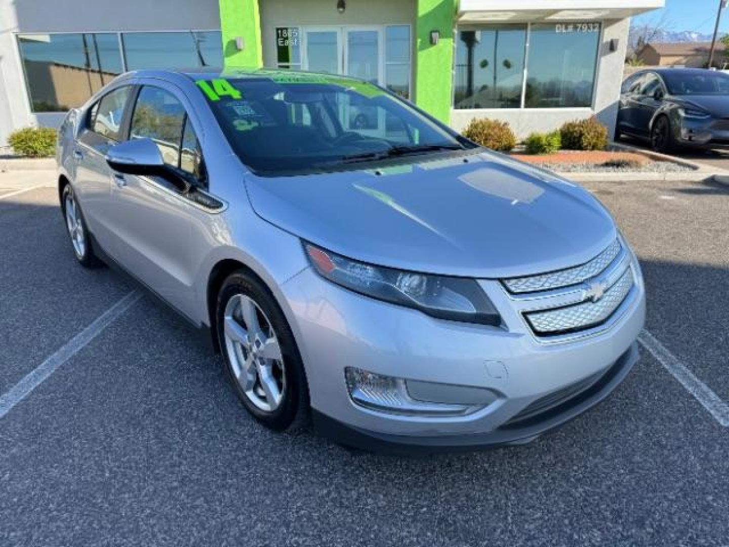 2014 Silver /Black Interior Chevrolet Volt Standard w/ LEP (1G1RE6E48EU) with an 1.4L L4 DOHC 16V PLUG-IN HYBRID engine, Continuously Variable Transmission transmission, located at 940 North Main Street, Cedar City, UT, 84720, (435) 628-0023, 37.692936, -113.061897 - Photo#1