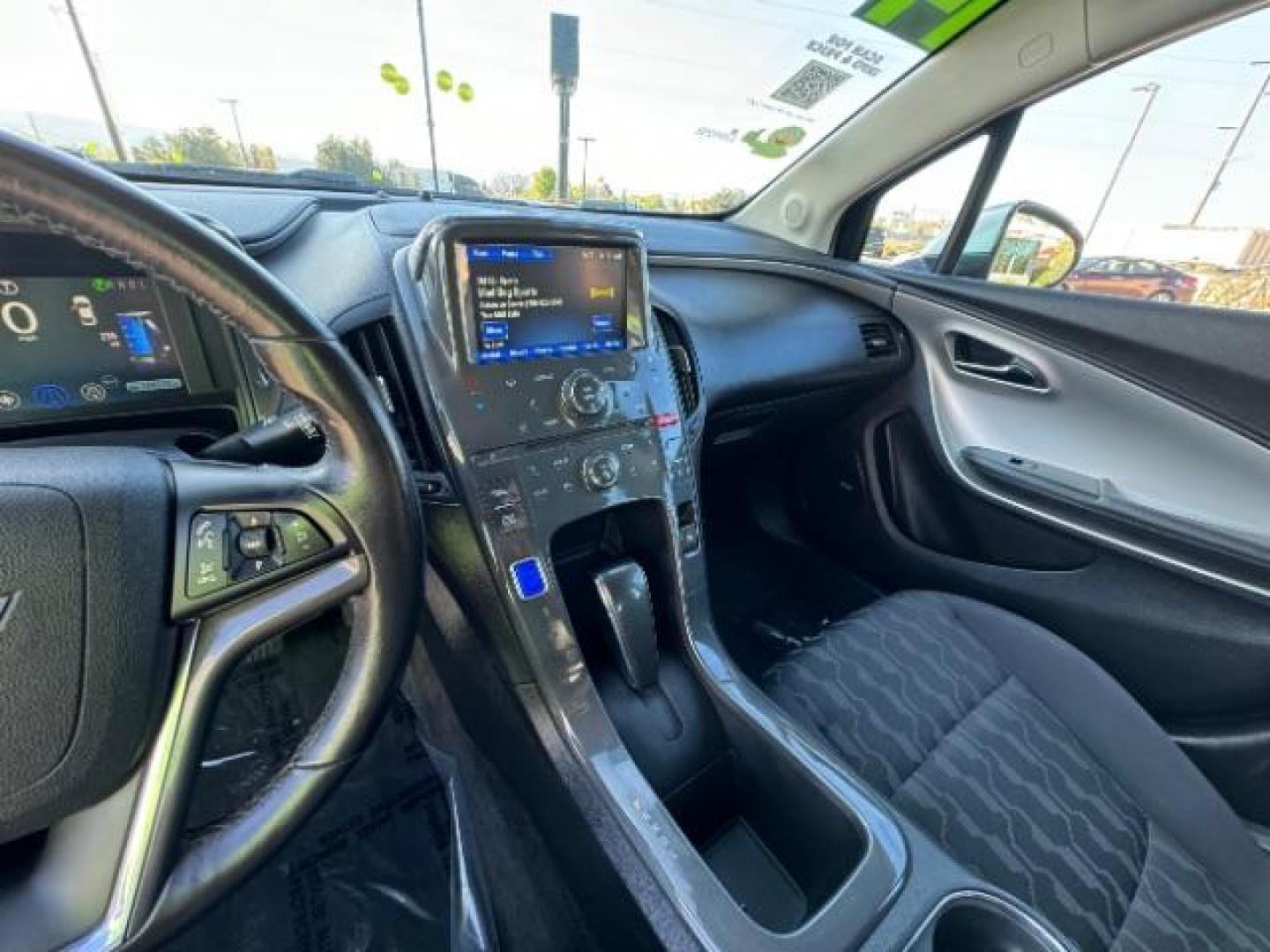 2014 Silver /Black Interior Chevrolet Volt Standard w/ LEP (1G1RE6E48EU) with an 1.4L L4 DOHC 16V PLUG-IN HYBRID engine, Continuously Variable Transmission transmission, located at 940 North Main Street, Cedar City, UT, 84720, (435) 628-0023, 37.692936, -113.061897 - Photo#19