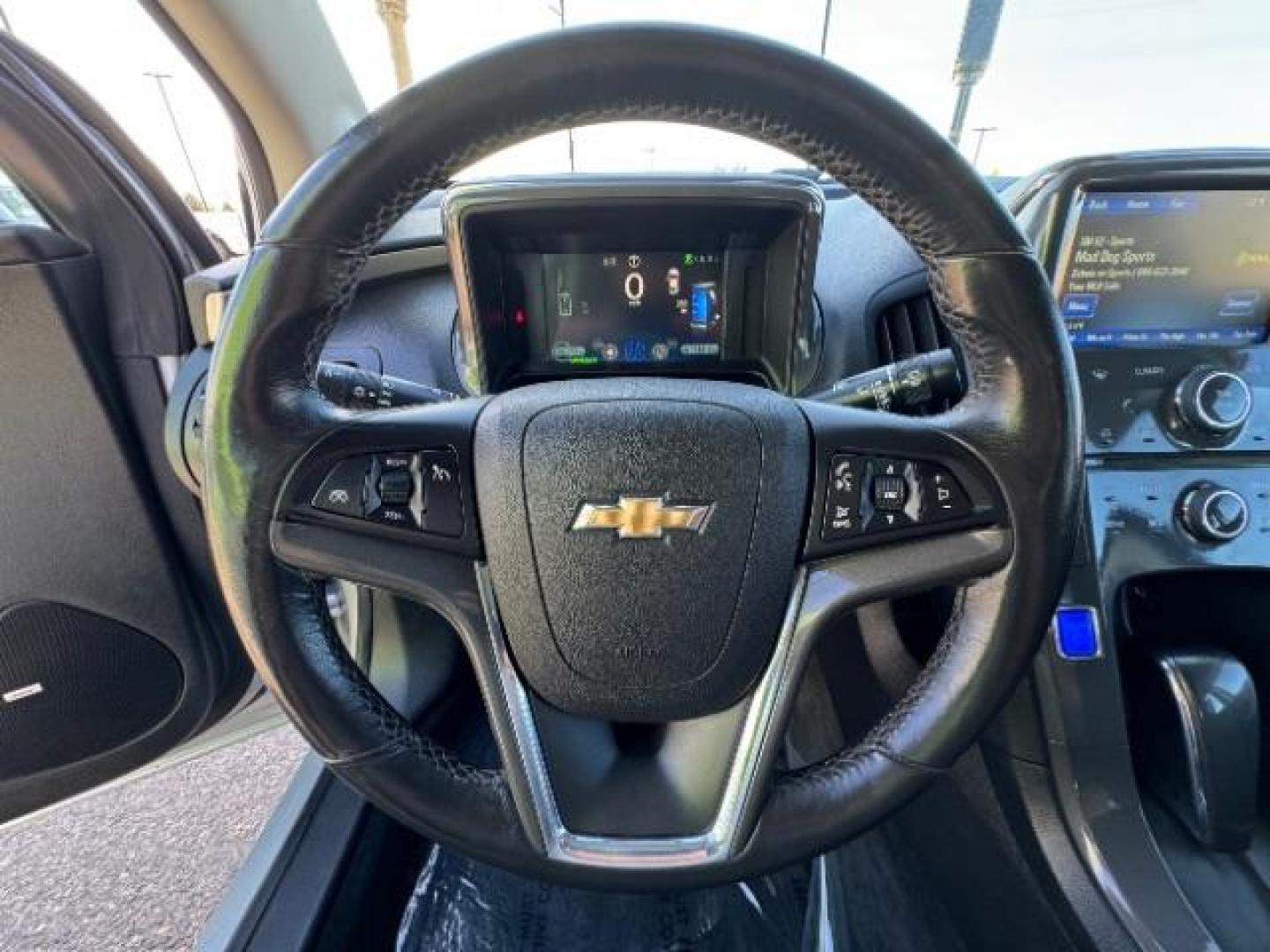 2014 Silver /Black Interior Chevrolet Volt Standard w/ LEP (1G1RE6E48EU) with an 1.4L L4 DOHC 16V PLUG-IN HYBRID engine, Continuously Variable Transmission transmission, located at 940 North Main Street, Cedar City, UT, 84720, (435) 628-0023, 37.692936, -113.061897 - Photo#20