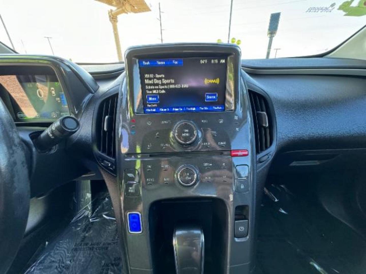 2014 Silver /Black Interior Chevrolet Volt Standard w/ LEP (1G1RE6E48EU) with an 1.4L L4 DOHC 16V PLUG-IN HYBRID engine, Continuously Variable Transmission transmission, located at 940 North Main Street, Cedar City, UT, 84720, (435) 628-0023, 37.692936, -113.061897 - Photo#23