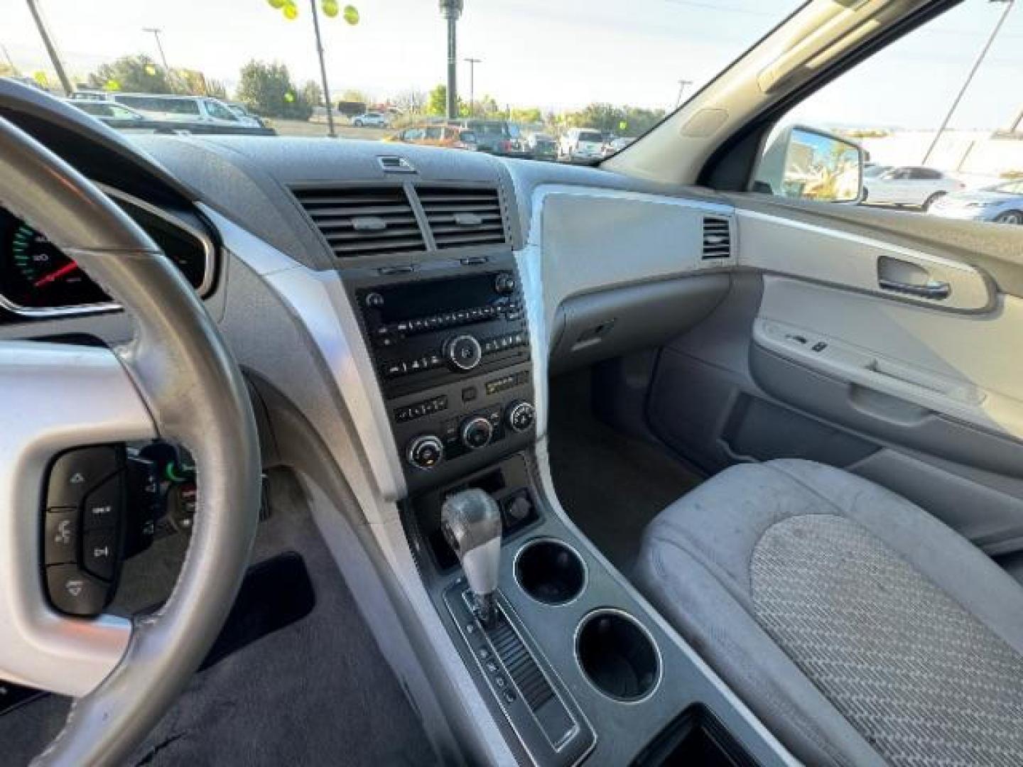 2012 White /Dark Gray Cloth Interior Chevrolet Traverse LT AWD (1GNKVGED9CJ) with an 3.6L V6 DOHC 24V engine, 6-Speed Automatic transmission, located at 940 North Main Street, Cedar City, UT, 84720, (435) 628-0023, 37.692936, -113.061897 - Photo#18