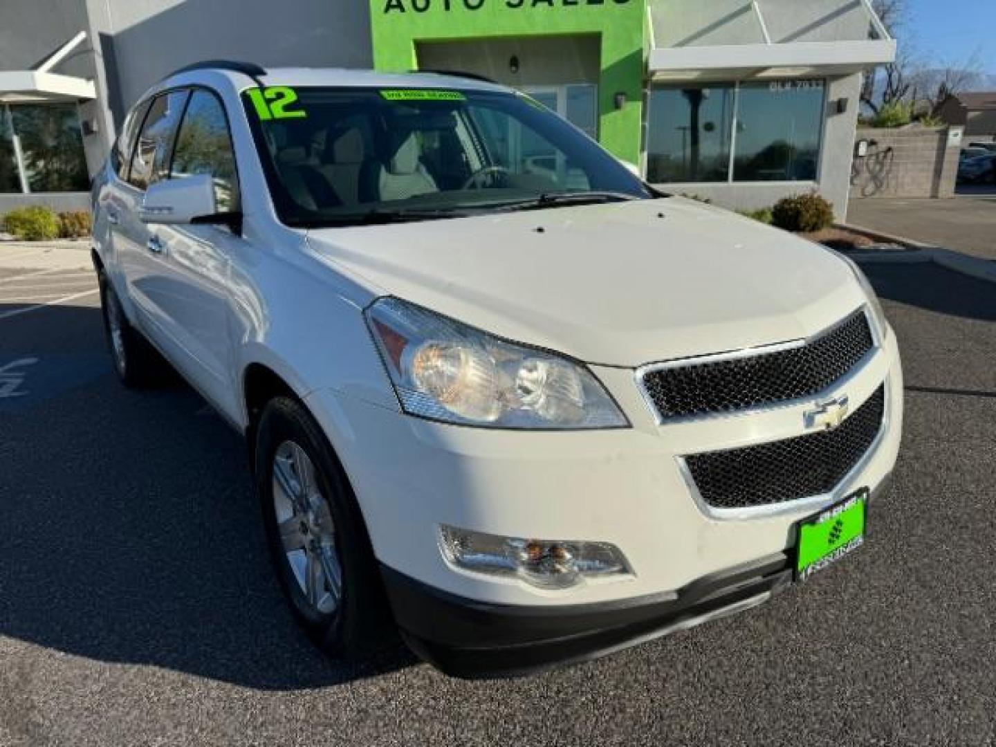 2012 White /Dark Gray Cloth Interior Chevrolet Traverse LT AWD (1GNKVGED9CJ) with an 3.6L V6 DOHC 24V engine, 6-Speed Automatic transmission, located at 940 North Main Street, Cedar City, UT, 84720, (435) 628-0023, 37.692936, -113.061897 - Photo#1