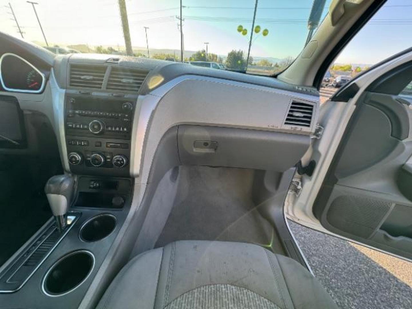 2012 White /Dark Gray Cloth Interior Chevrolet Traverse LT AWD (1GNKVGED9CJ) with an 3.6L V6 DOHC 24V engine, 6-Speed Automatic transmission, located at 940 North Main Street, Cedar City, UT, 84720, (435) 628-0023, 37.692936, -113.061897 - Photo#34