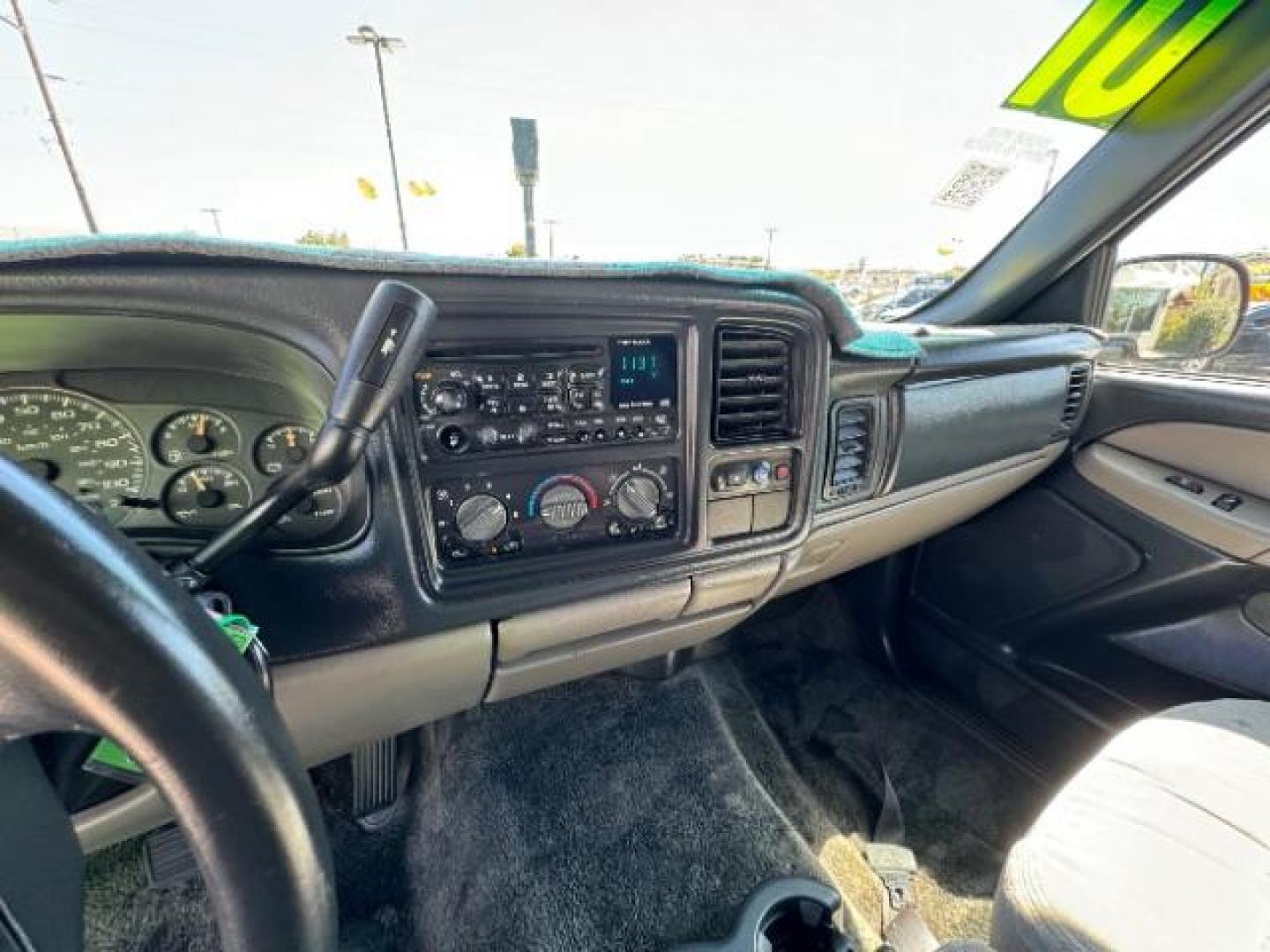 2001 Victory Red /Graphite/Medium Gray Cloth Chevrolet Tahoe 4WD (1GNEK13T31R) with an 5.3L V8 OHV 16V engine, 4-Speed Automatic transmission, located at 1865 East Red Hills Pkwy, St. George, 84770, (435) 628-0023, 37.120850, -113.543640 - Photo#18